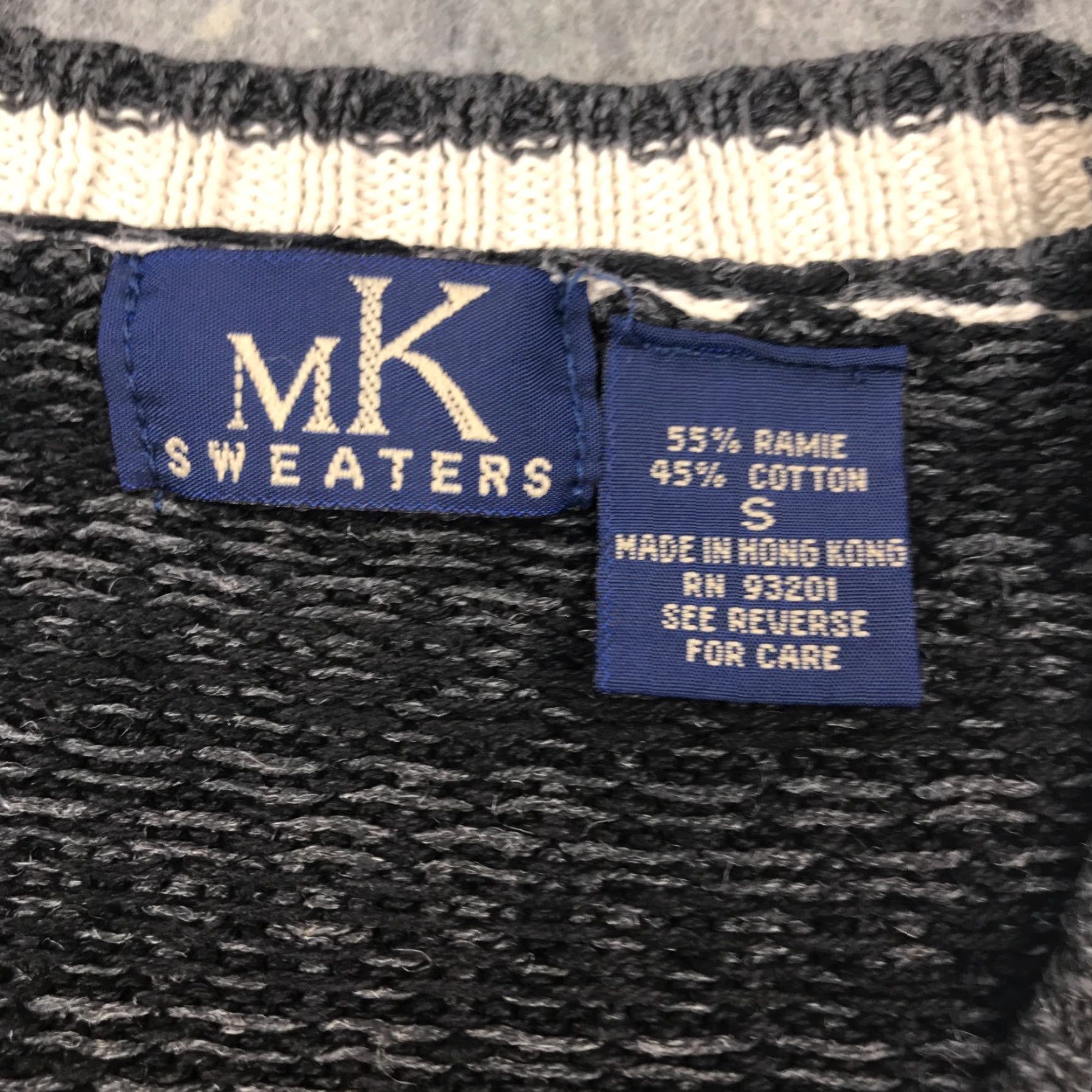 Vintage VINTAGE MK Sweaters Cardigan Womens Small Gray Geometric Knit V-Neck Cotton Ramie Button Down Size S / US 4 / IT 40 - 6 Thumbnail