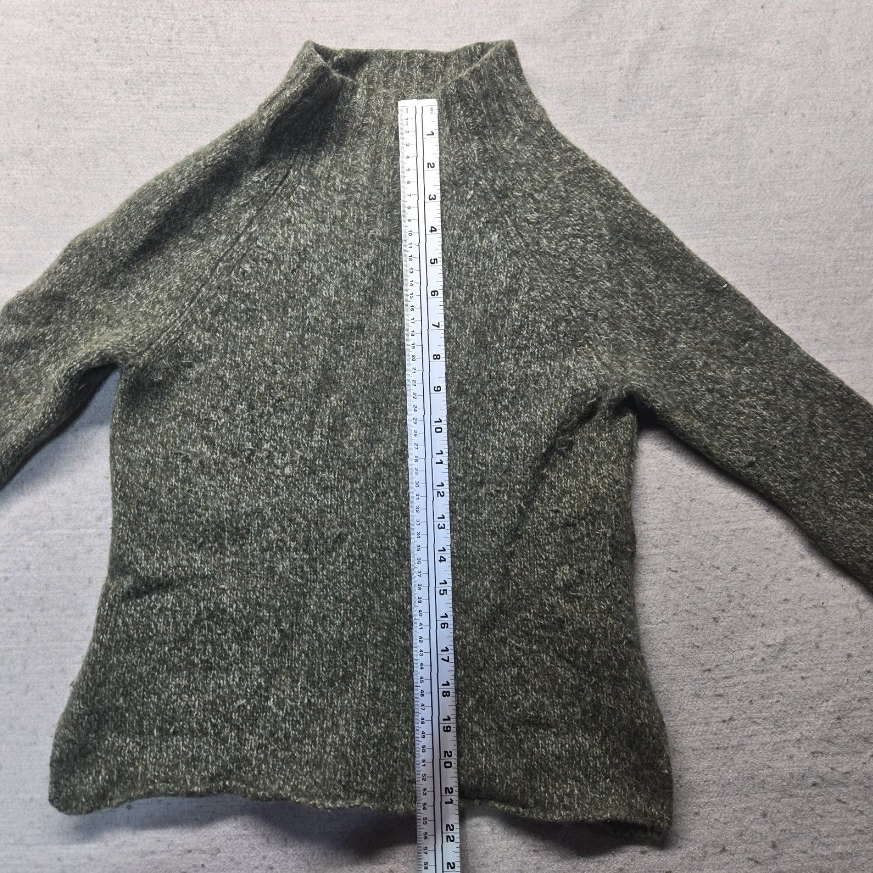 Old Navy Vintage Old Navy Women's Gray Cable-Knit Mock Neck Sweater L Winter Casual Size L / US 10 / IT 46 - 5 Thumbnail