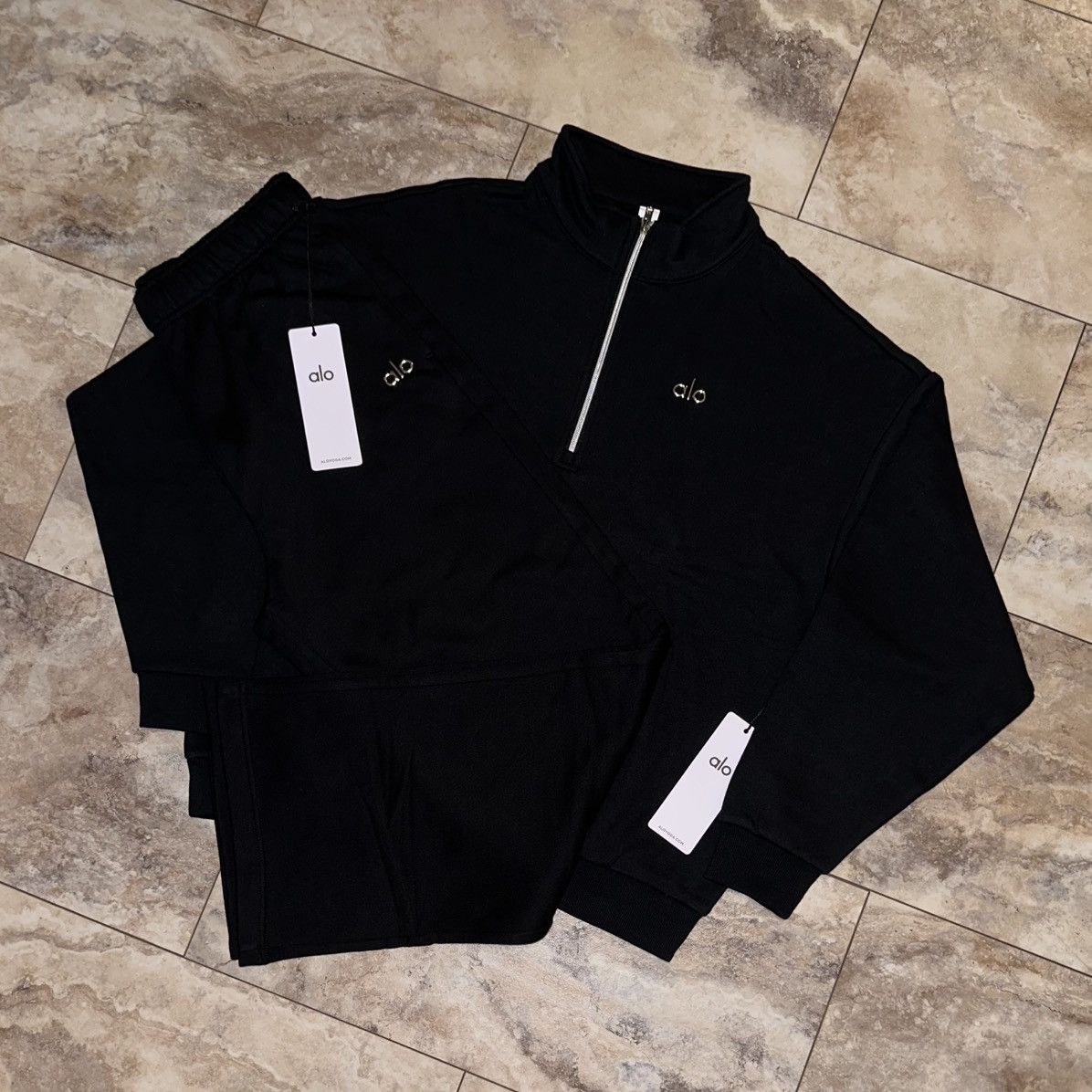 Alo Yoga Accolade 1/4 Zip & Sweatpants Set Black Medium