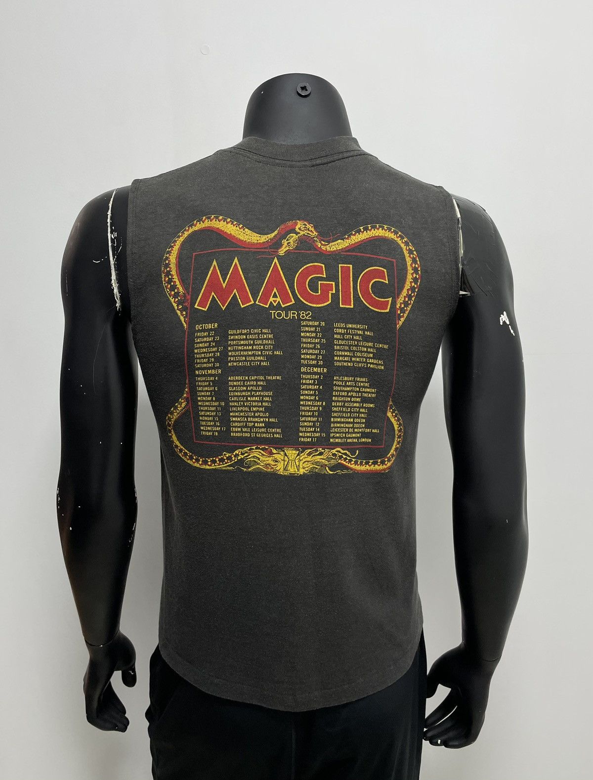 Band Tees Vintage 82s Gillan Magic tour Deep Purple T-shirt Sleeveless Size US XS / EU 42 / 0 - 7 Thumbnail