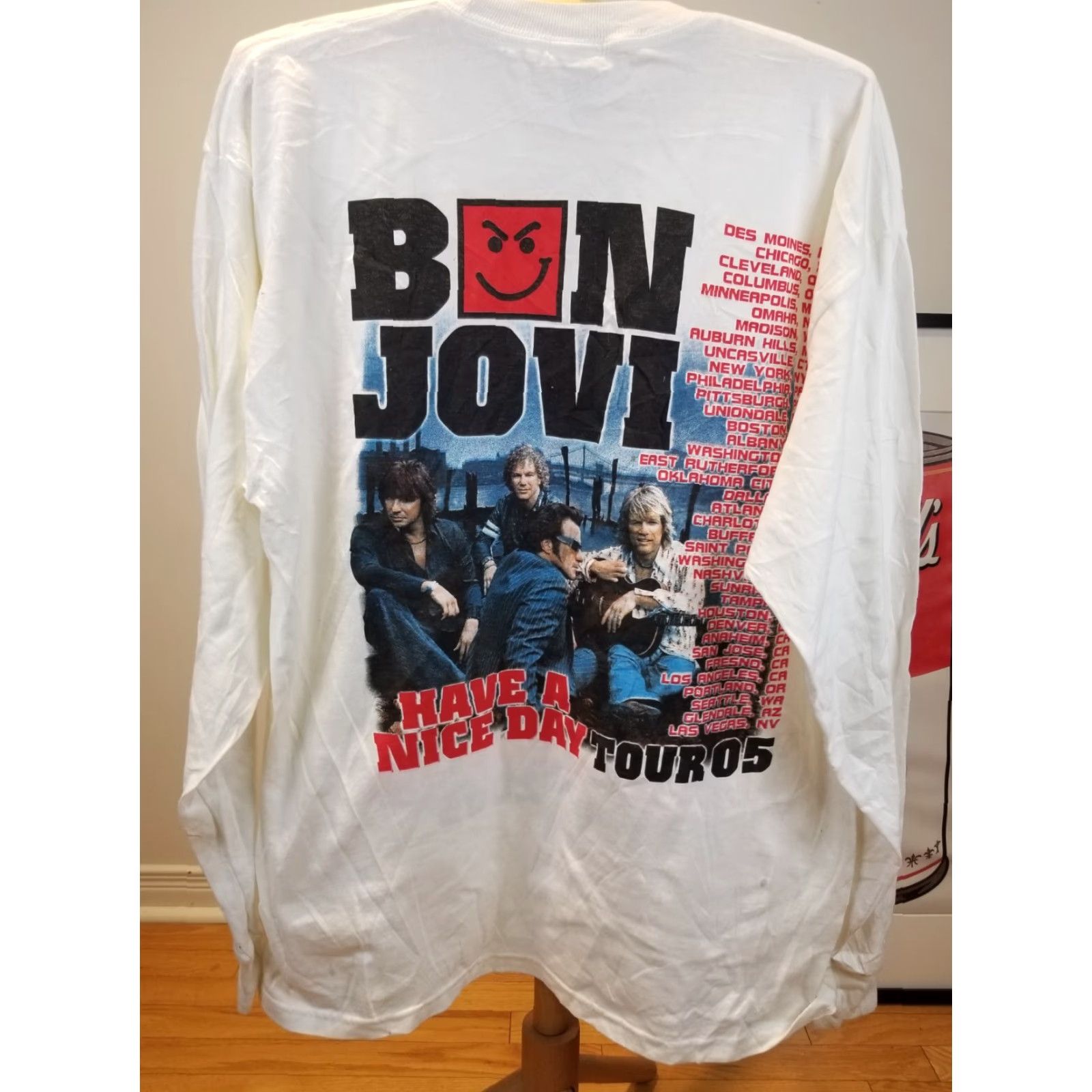 Vintage VINTAGE BON JOVI HAVE NICE DAY ROCK BAND TOUR LONG SLEEVE T-SHIRT XL White Mens XL T-Shirt 2005 Size US XL / EU 56 / 4 - 6 Thumbnail