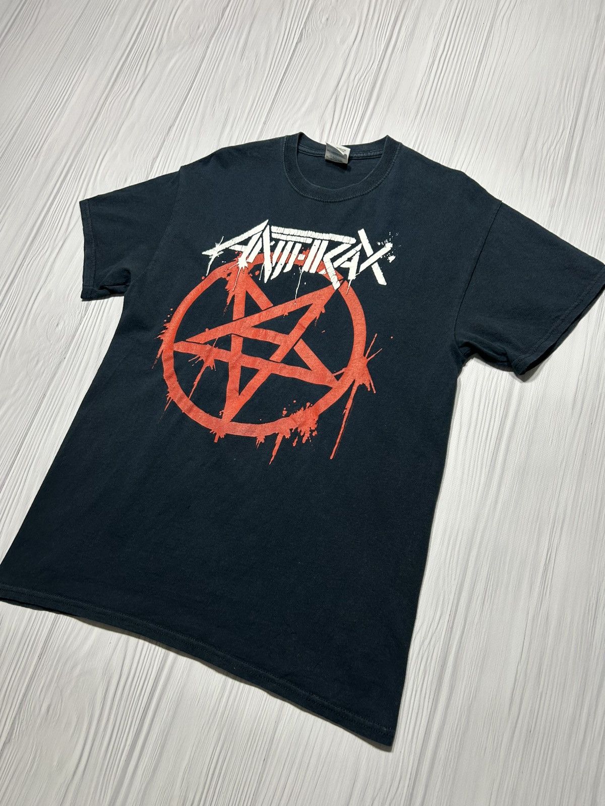 Band Tees × Vintage Vintage Anthrax Punk Anarchy Big Logo T-Shirt Size US M / EU 48-50 / 2 - 2 Thumbnail