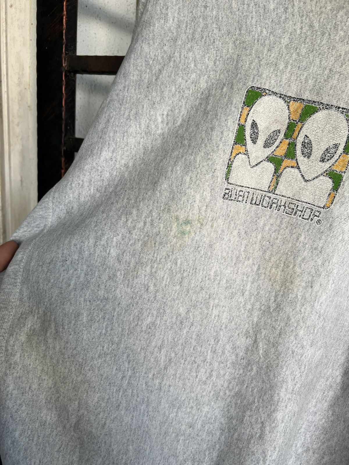 Alien Workshop vintage alien workshop OG logo thrashed crewneck Size US XL / EU 56 / 4 - 4 Thumbnail