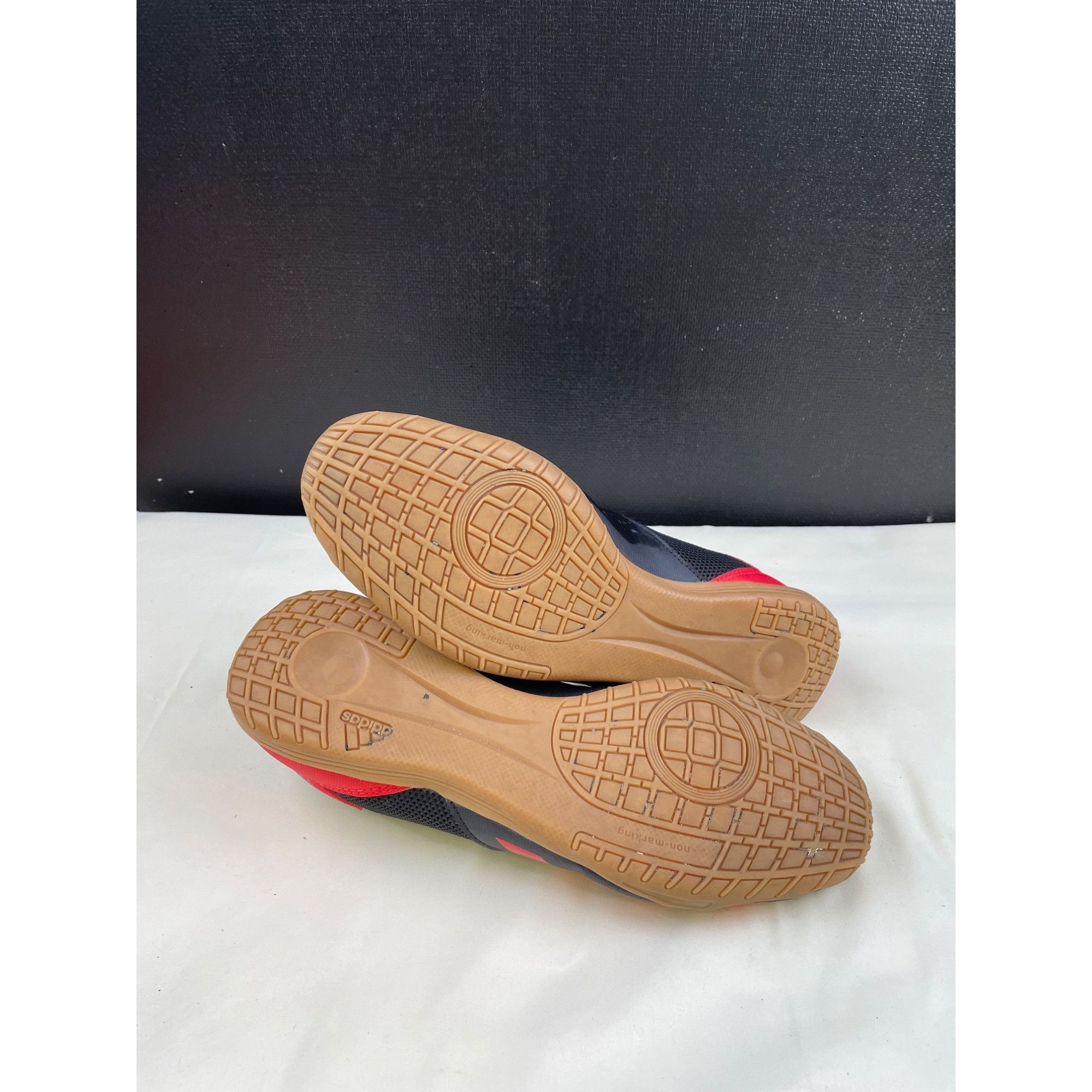 Adidas Adidas Men's Predator Black / Red low top Sneakers/Shoes Siz Size US 11.5 / EU 44-45 - 7 Thumbnail