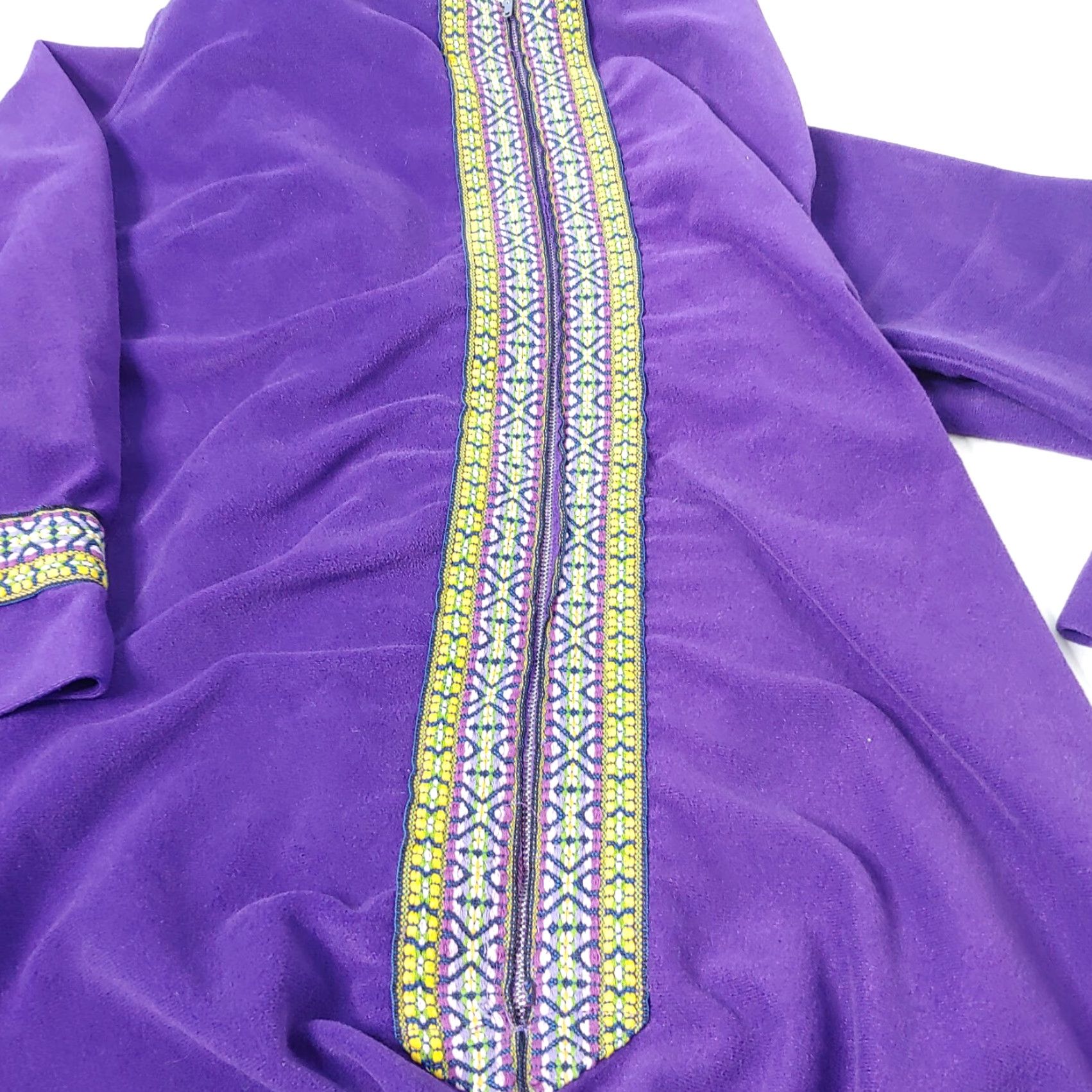 Vintage VINTAGE At Home Robe Womens L Night Gown Purple Yellow Woven Trim Zip 1970's House Coat Velour Polyester Size ONE SIZE - 5 Thumbnail