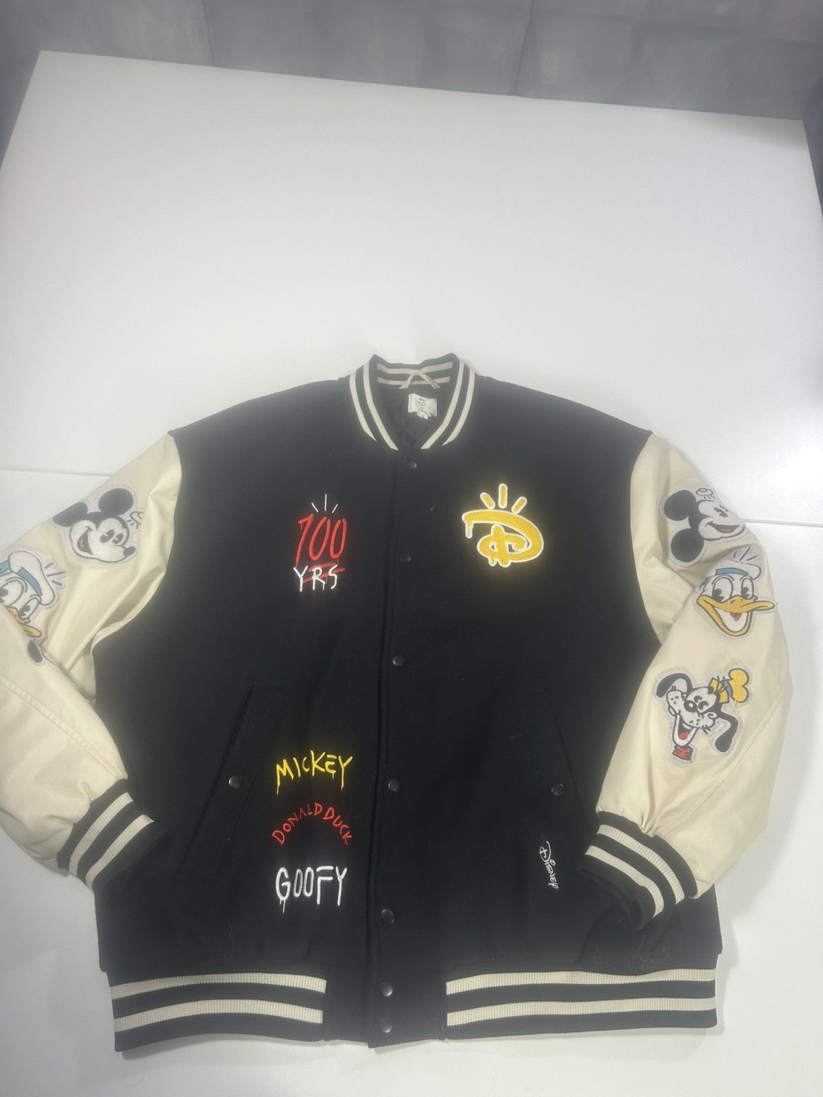 H&M MENS 2XL H&M DISNEY 100 YEARS ANNIVERSARY VARSITY JACKET Size US XXL / EU 58 / 5 - 1 Thumbnail