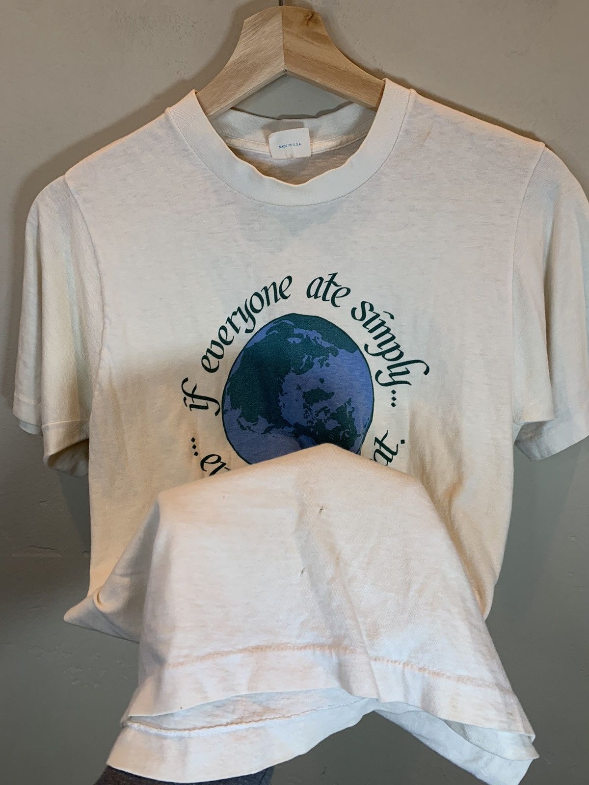 Vintage RARE Vintage 70’s If Everyone Ate Simply Everyone Eats Shirt Size US S / EU 44-46 / 1 - 3 Thumbnail