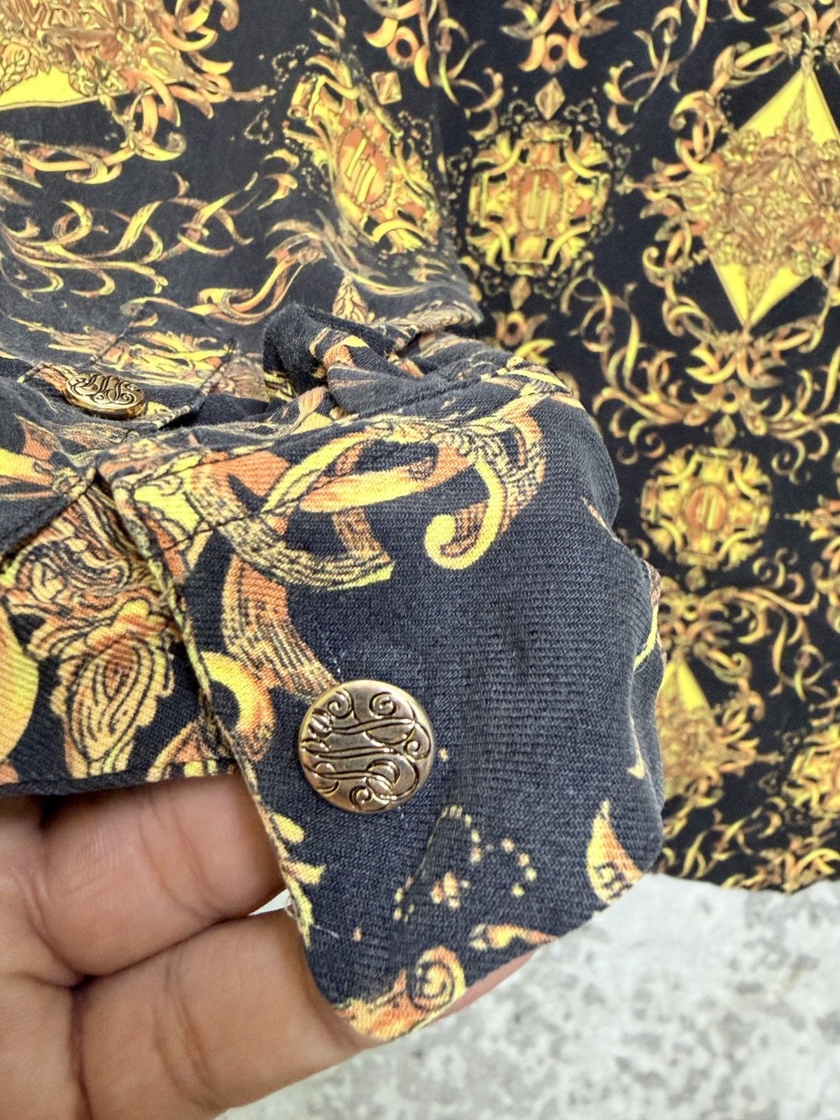 Yoshiyuki Konishi Vintage Ficce Yoshiyuki Konishi Barocco Rayon Black Gold Size US L / EU 52-54 / 3 - 12 Thumbnail