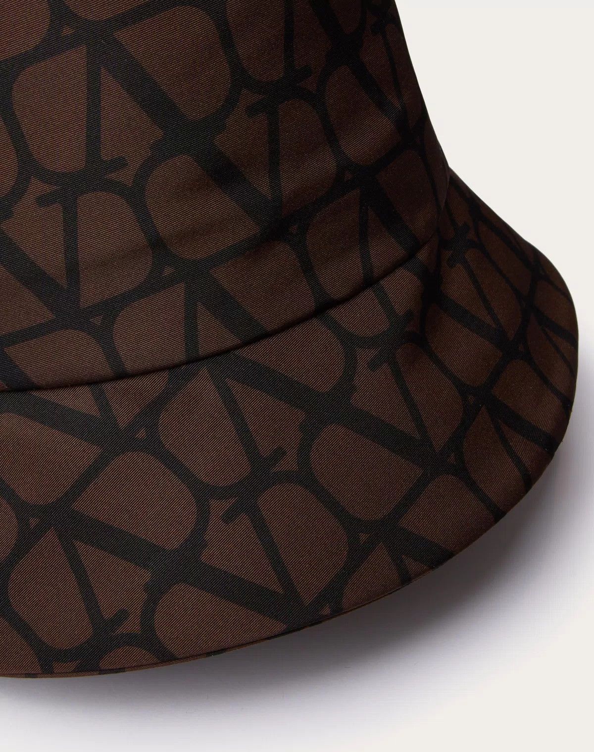 Valentino oc11z0725 Size:58/ Iconographe Bucket Hat in Brown/Black Size ONE SIZE - 2 Thumbnail
