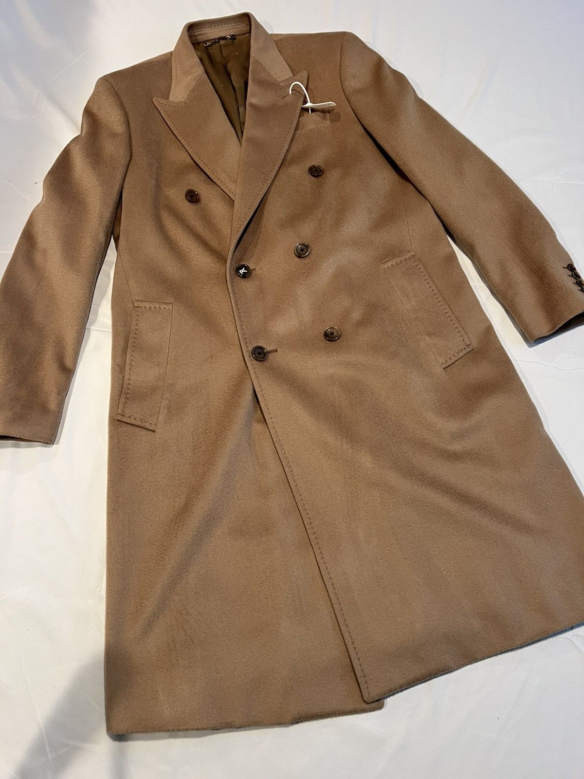 Louis Vuitton Louis Vuitton men’s camel overcoat. 48/M. $5100 Size US M / EU 48-50 / 2 - 2 Thumbnail