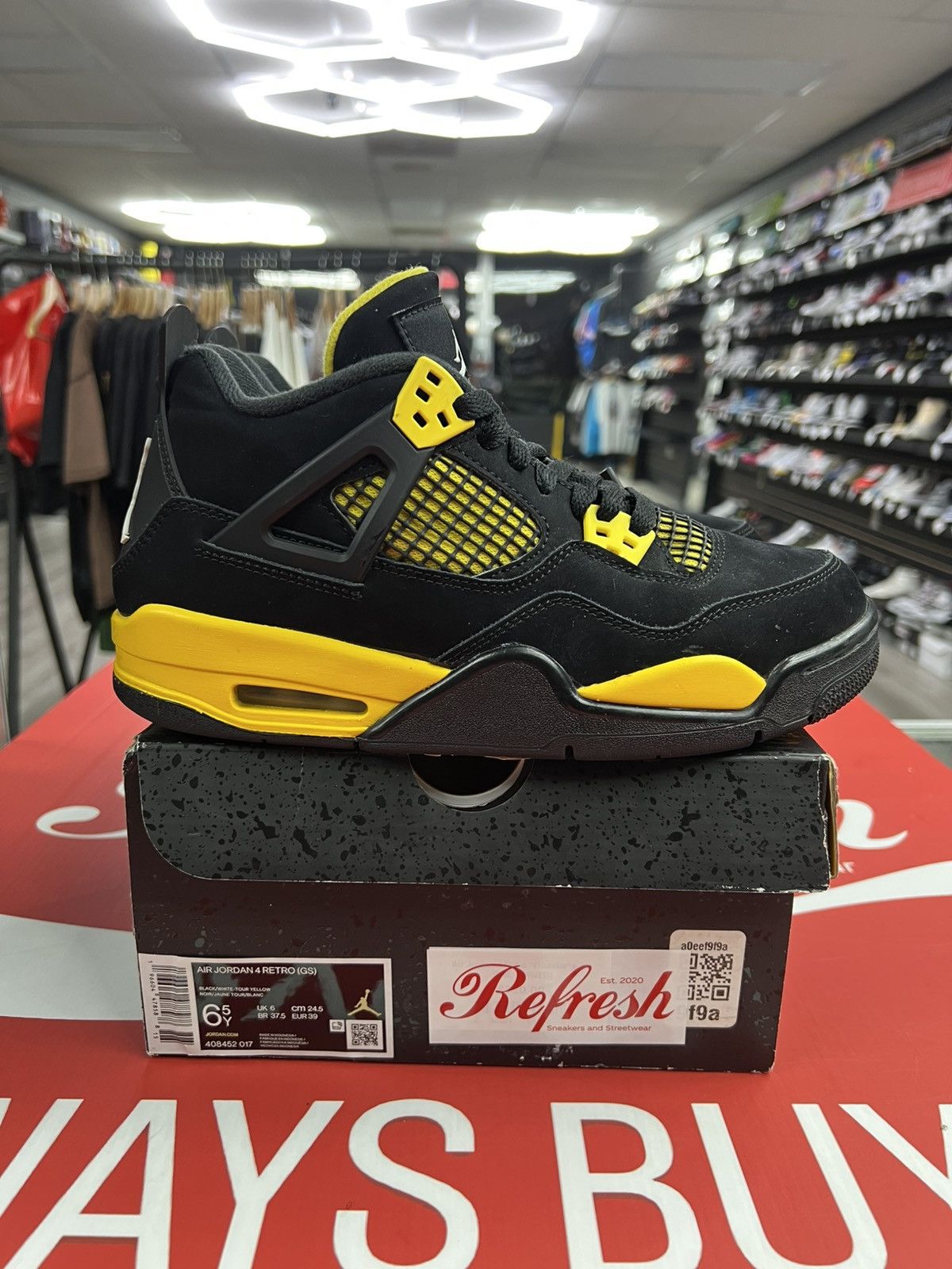 Jordan Brand Air Jordan 4 Retro Thunder (2023) (GS) Size 6.5Y 408452-017 Size US 6.5 / EU 39-40 - 1 Thumbnail