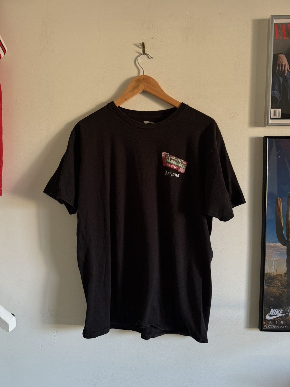 Other In n Out Arizona Graphic Tee Size US L / EU 52-54 / 3 - 1 Thumbnail
