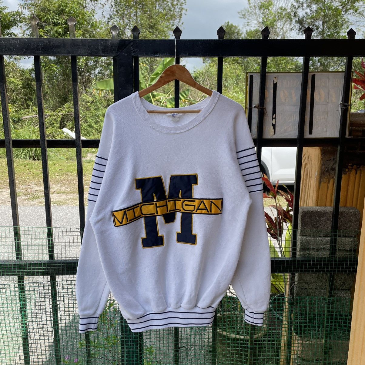 🔥Vintage 80s Michigan Embroidered Spellout Jumper Sweatshirt