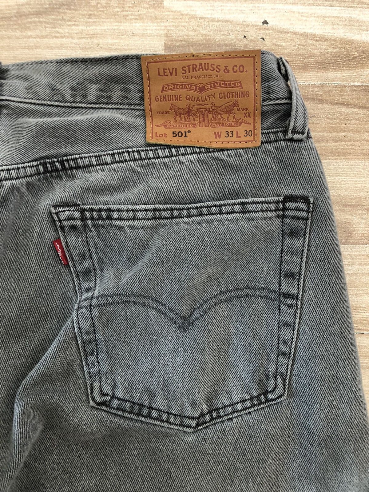 Levi's Levi’s 501 Jeans W33 x L30 Straight Gray Grey Denim Size US 33 - 3 Thumbnail