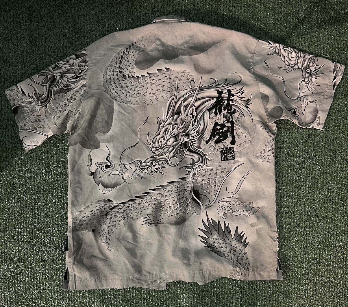 Japanese Brand Y2K Dragon AOP Impaq sportswear button down size L