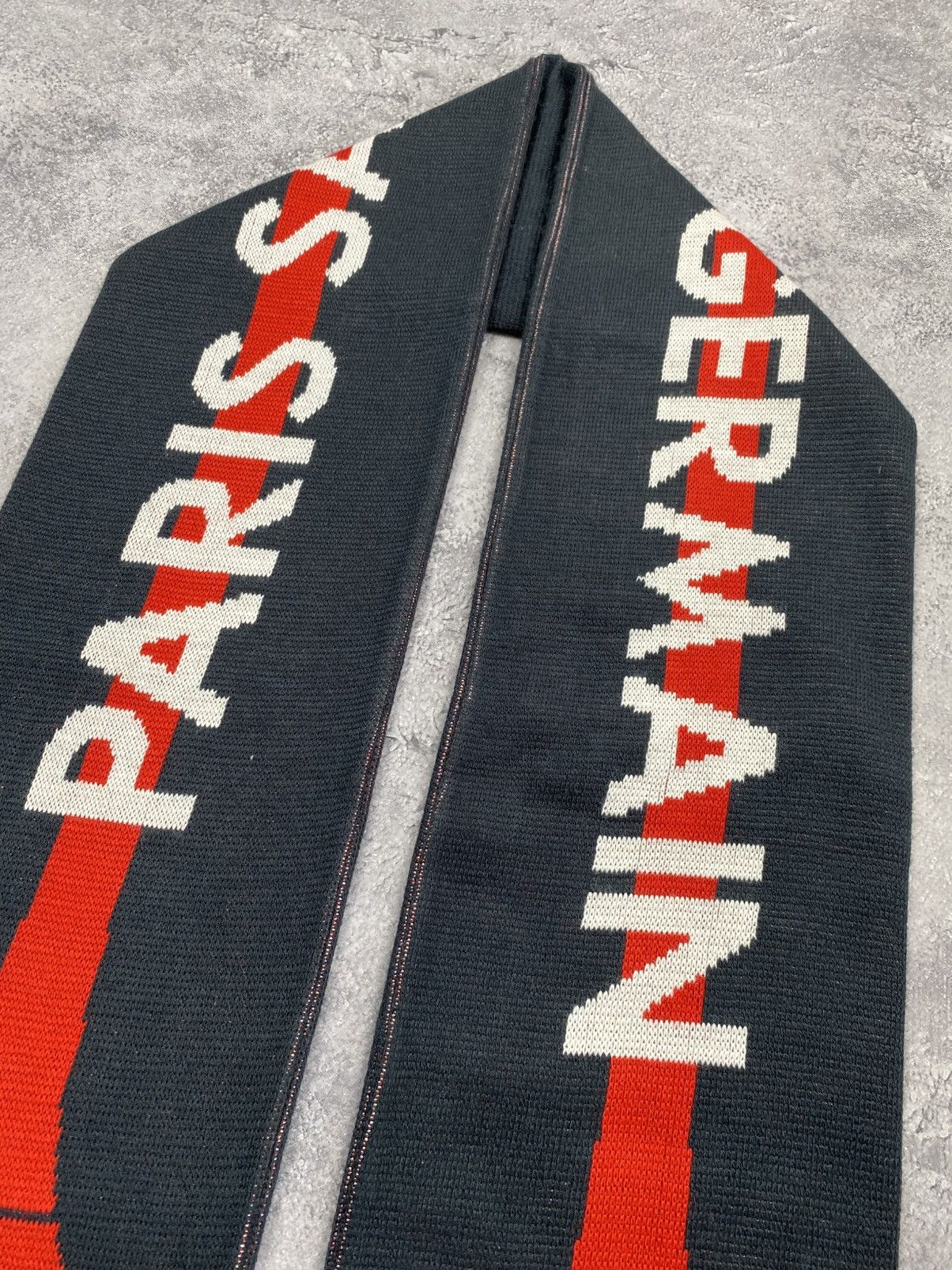 Nike Vintage Nike Paris Saint Germain Scarf PSG Rare Soccer Y2K Size ONE SIZE - 7 Thumbnail
