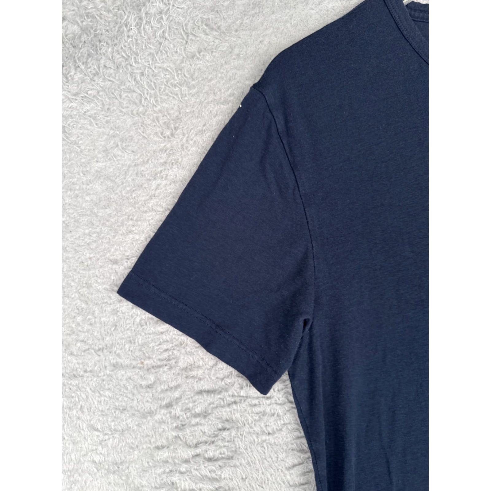 Tommy Hilfiger Tommy Hilfiger Shirt Adult Large Blue Short Sleeve 100% Cotton Crew Neck Logo Size US L / EU 52-54 / 3 - 3 Thumbnail