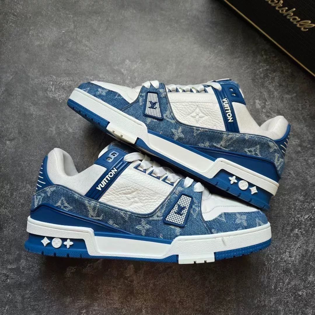 Louis Vuitton Louis Vuitton Training Blue Lowtop Sneakers 25 Men Size US 10 / EU 43 - 1 Thumbnail