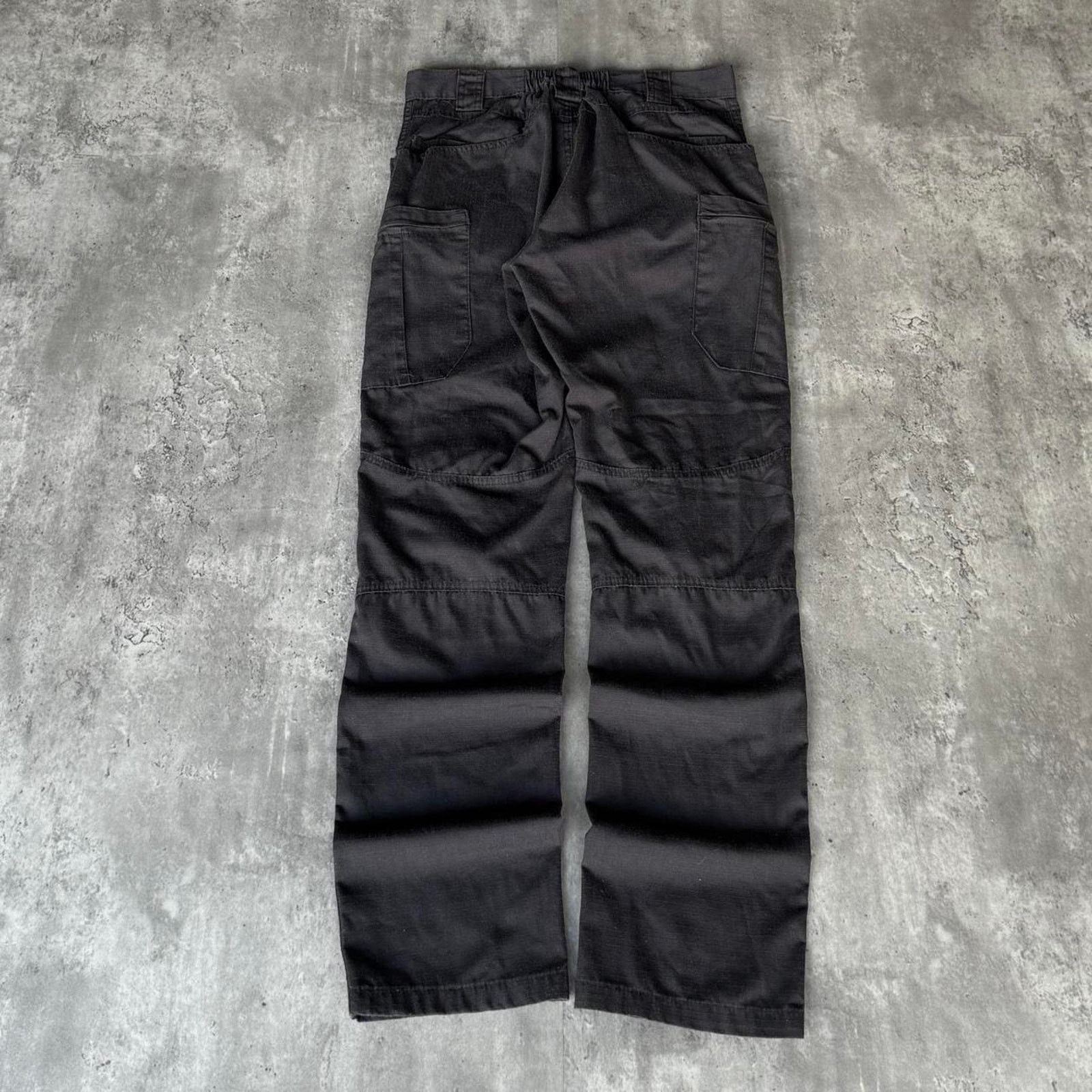 Japanese Brand × Vintage × Weatherproof Vintage Y2K Faded Black Cargo Tech Double Knee Pants Size US 32 / EU 48 - 2 Thumbnail