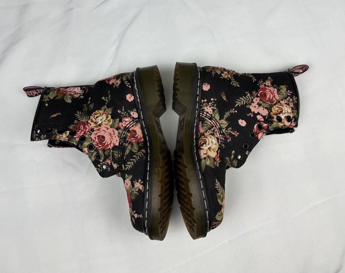 Dr. Martens Dr. Martens 1461 Rose Antique Floral Black Boot Womens 5 Size US 5 / IT 35 - 6 Thumbnail