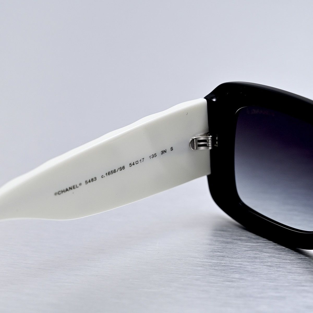 Chanel CHANEL 0CH5483 SUNGLASSES Size ONE SIZE - 6 Thumbnail