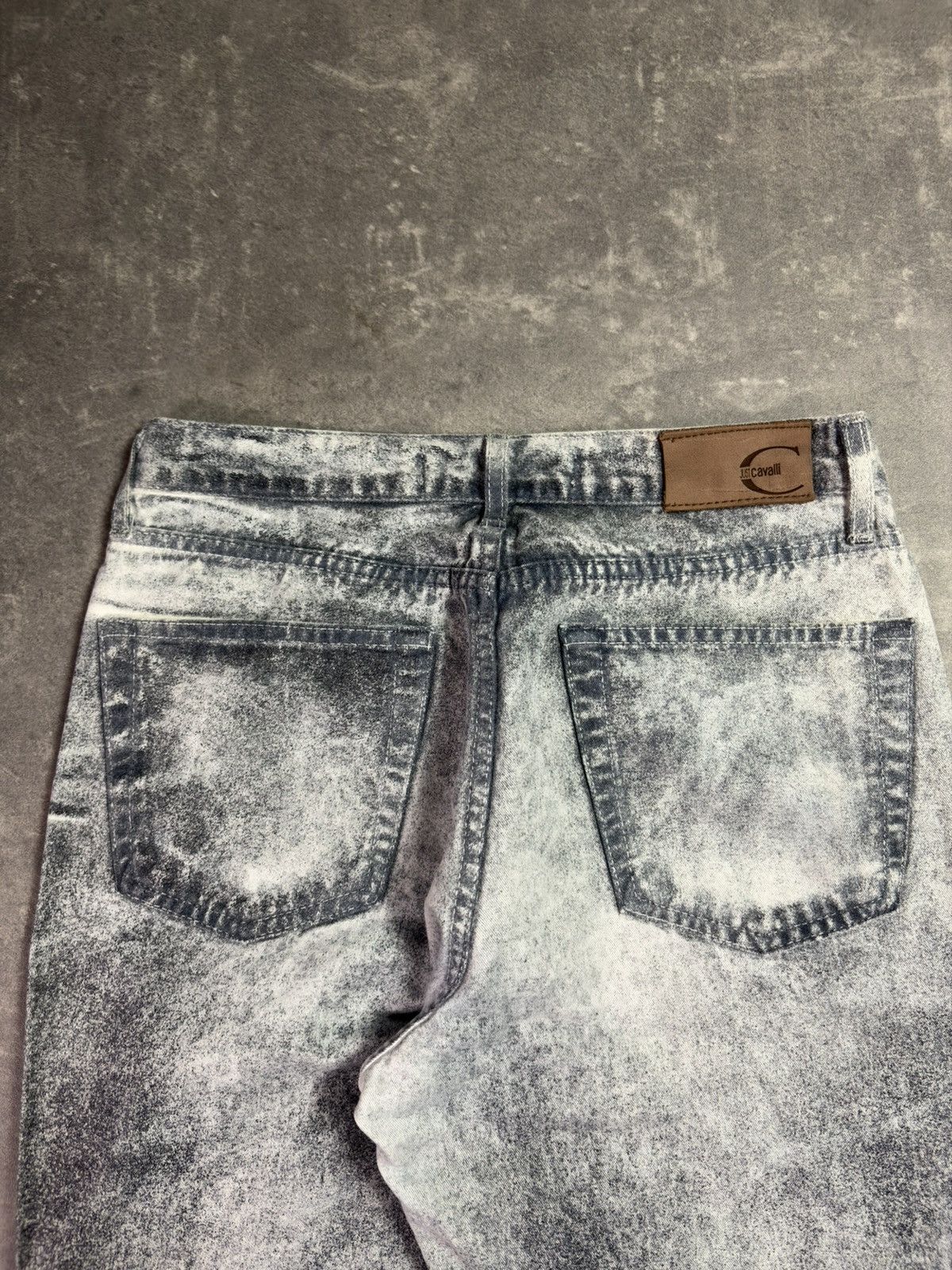 Just Cavalli 00s Just Cavalli Trompe L’oeil Faded Flared Gray Denim Jeans Size US 29 - 12 Thumbnail