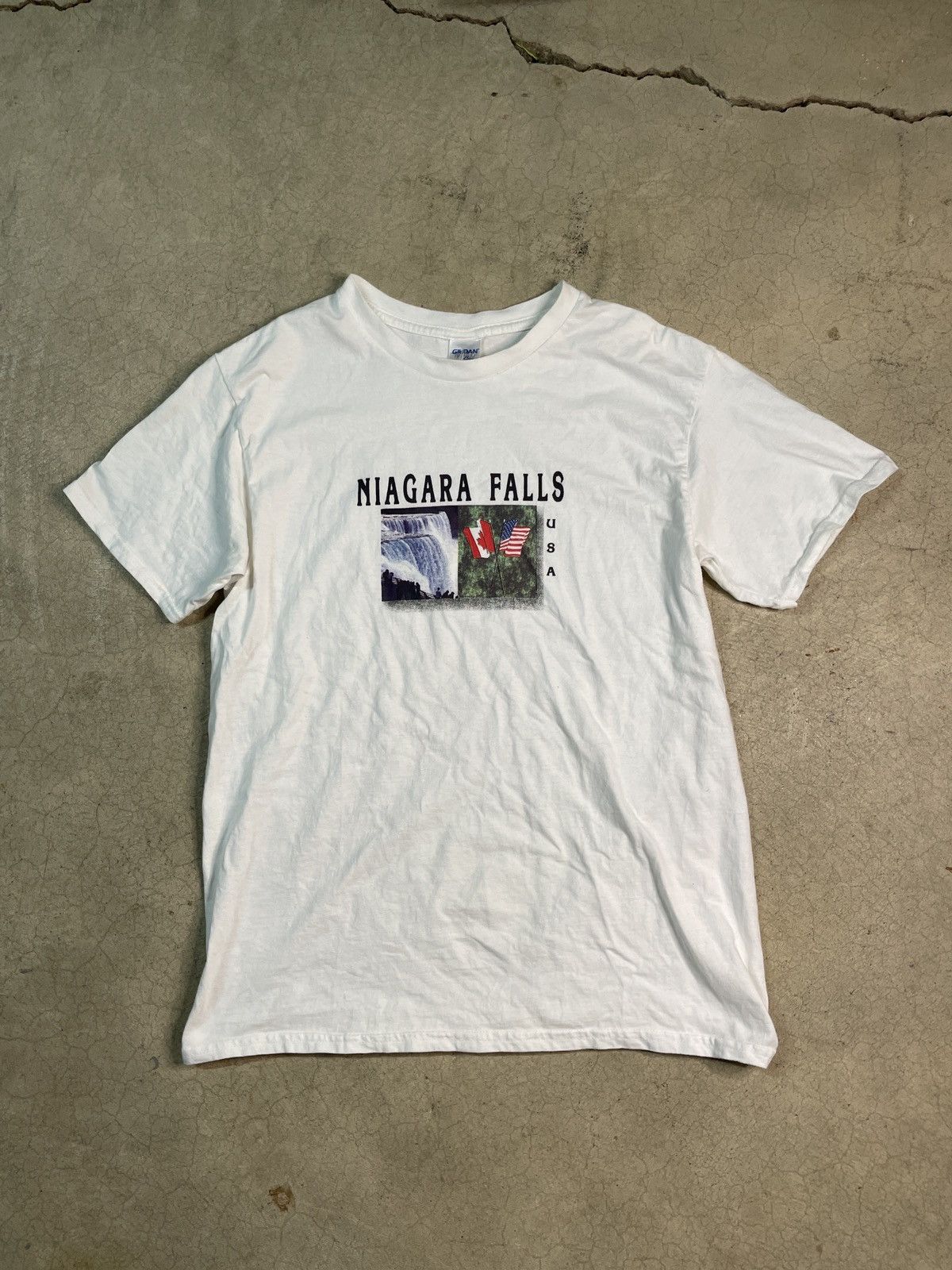 Gildan VTG 00's Niagara Falls USA Graphic Tee T-shirt White Medium Size US M / EU 48-50 / 2 - 1 Thumbnail