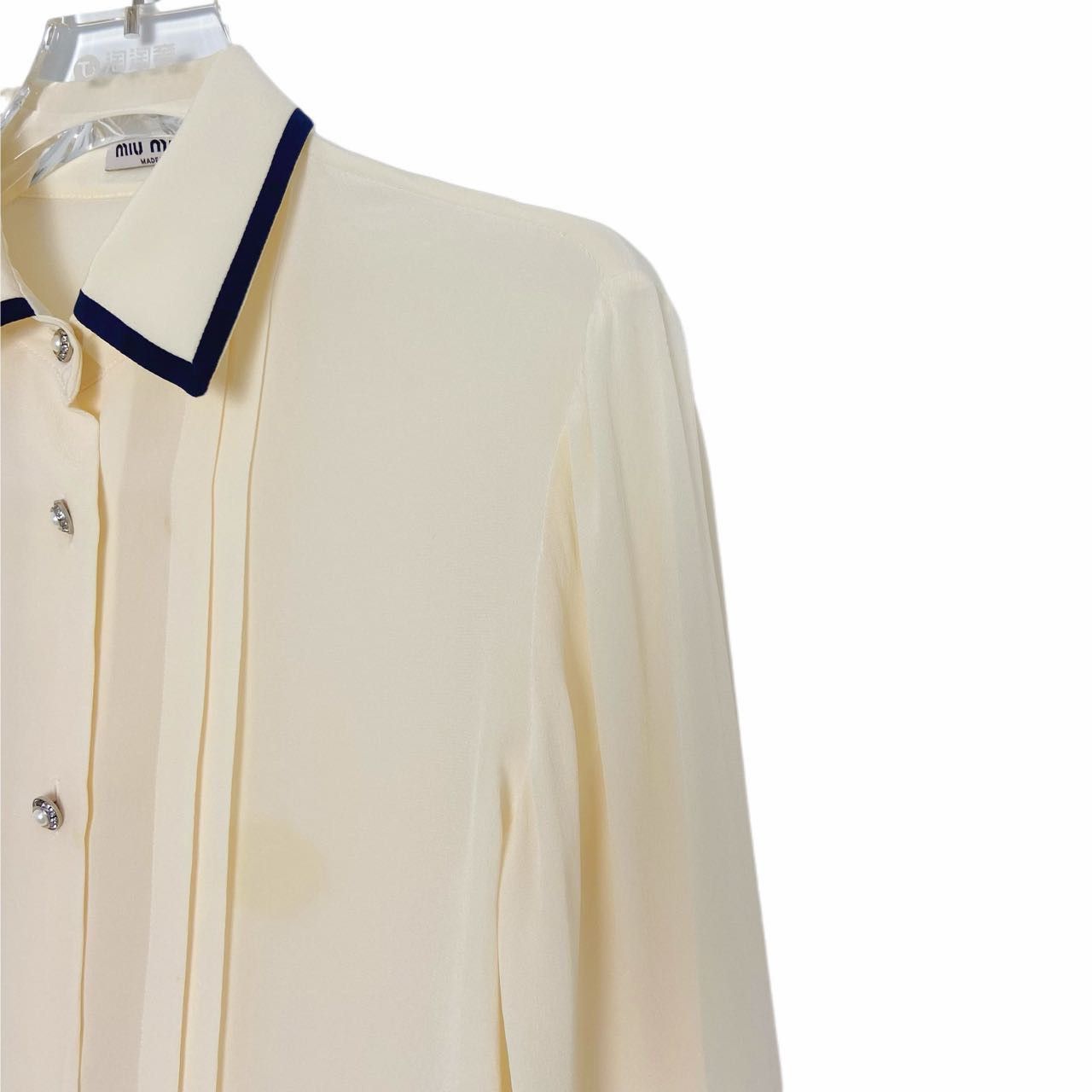 Miu Miu Miu Miu Solid Color Casual Minimalist Silk Top K26WX Size XS / US 0-2 / IT 36-38 - 2 Thumbnail