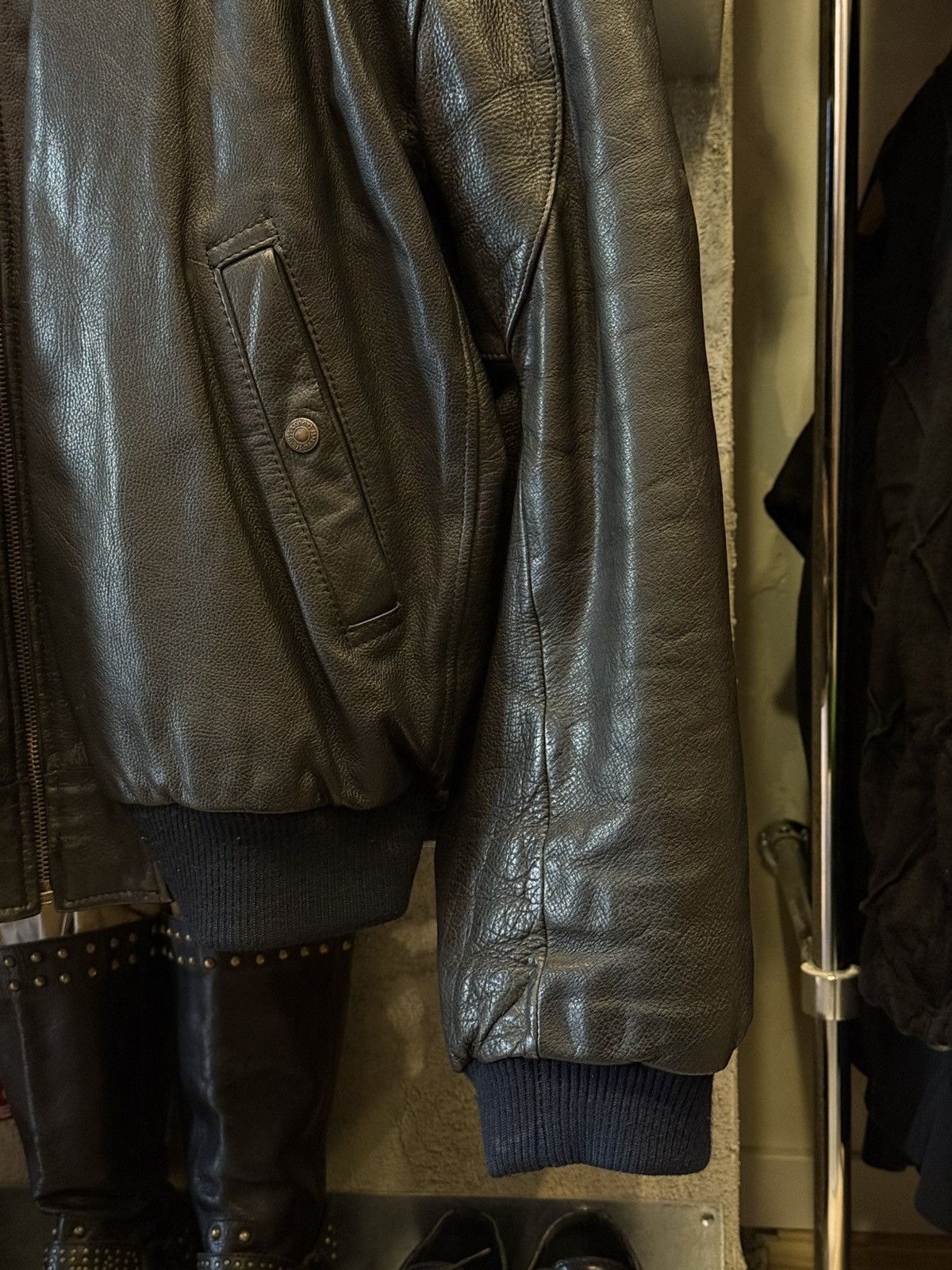 Levi's Vintage Clothing Vintage Levi’s leather bomber jacket Size US L / EU 52-54 / 3 - 3 Thumbnail
