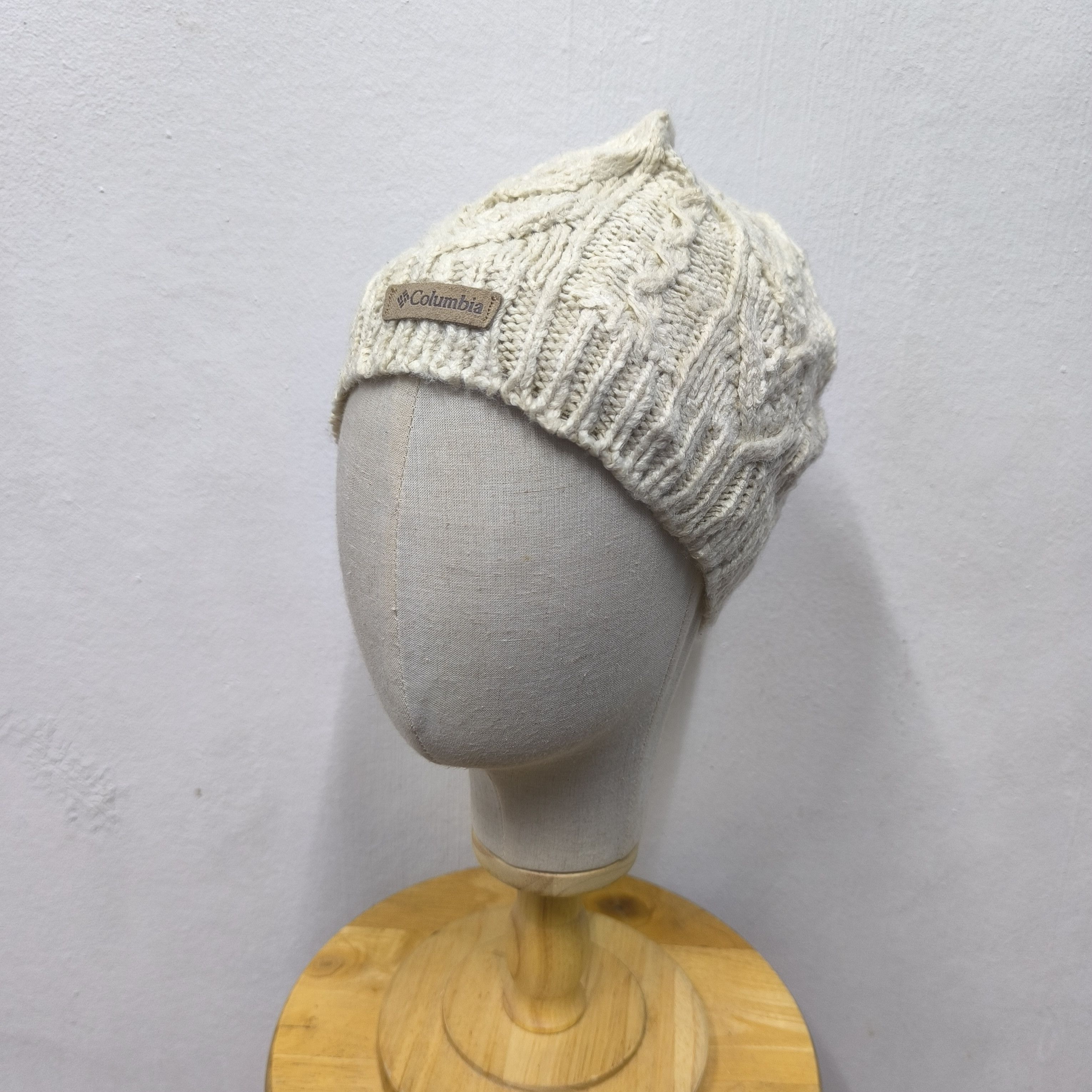 Columbia 🏔️ Columbia patch thermal knit pull on beanie hat Size ONE SIZE - 2 Thumbnail