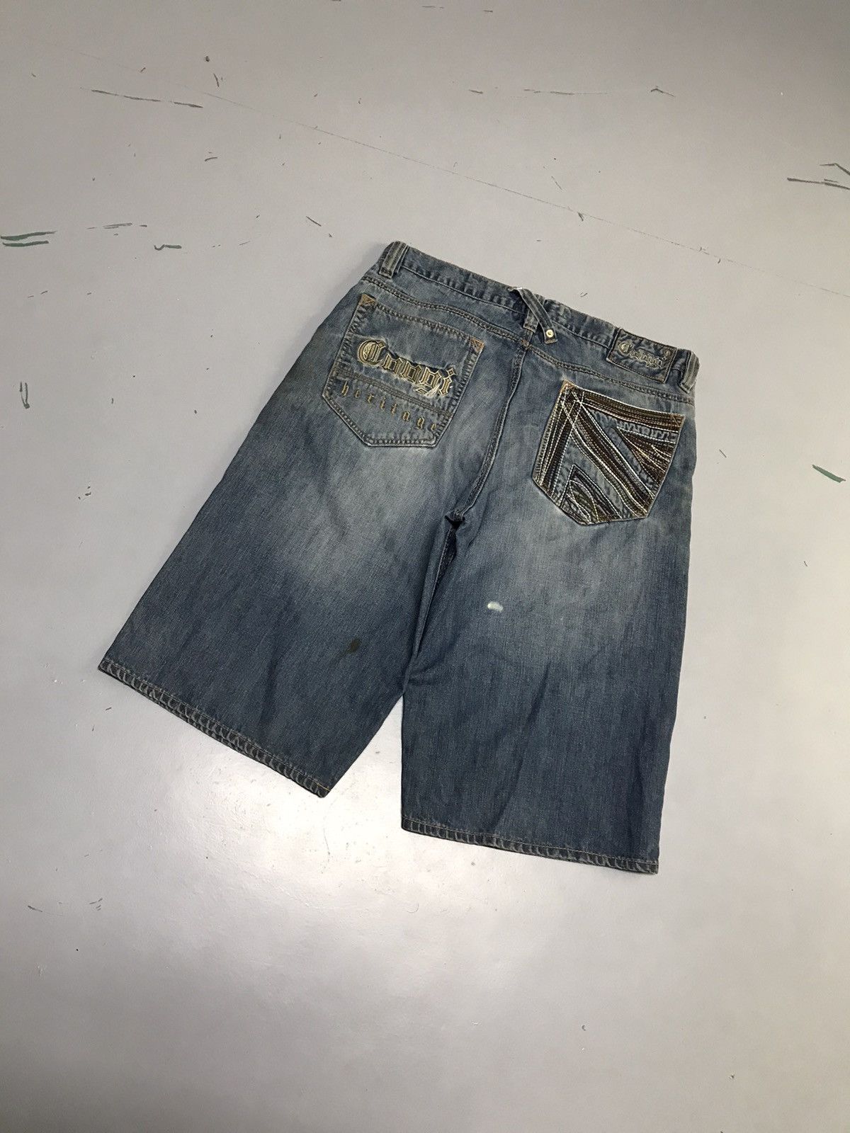 Coogi Vintage Coogi embroidered denim jort Size US 42 / EU 58 - 10 Thumbnail