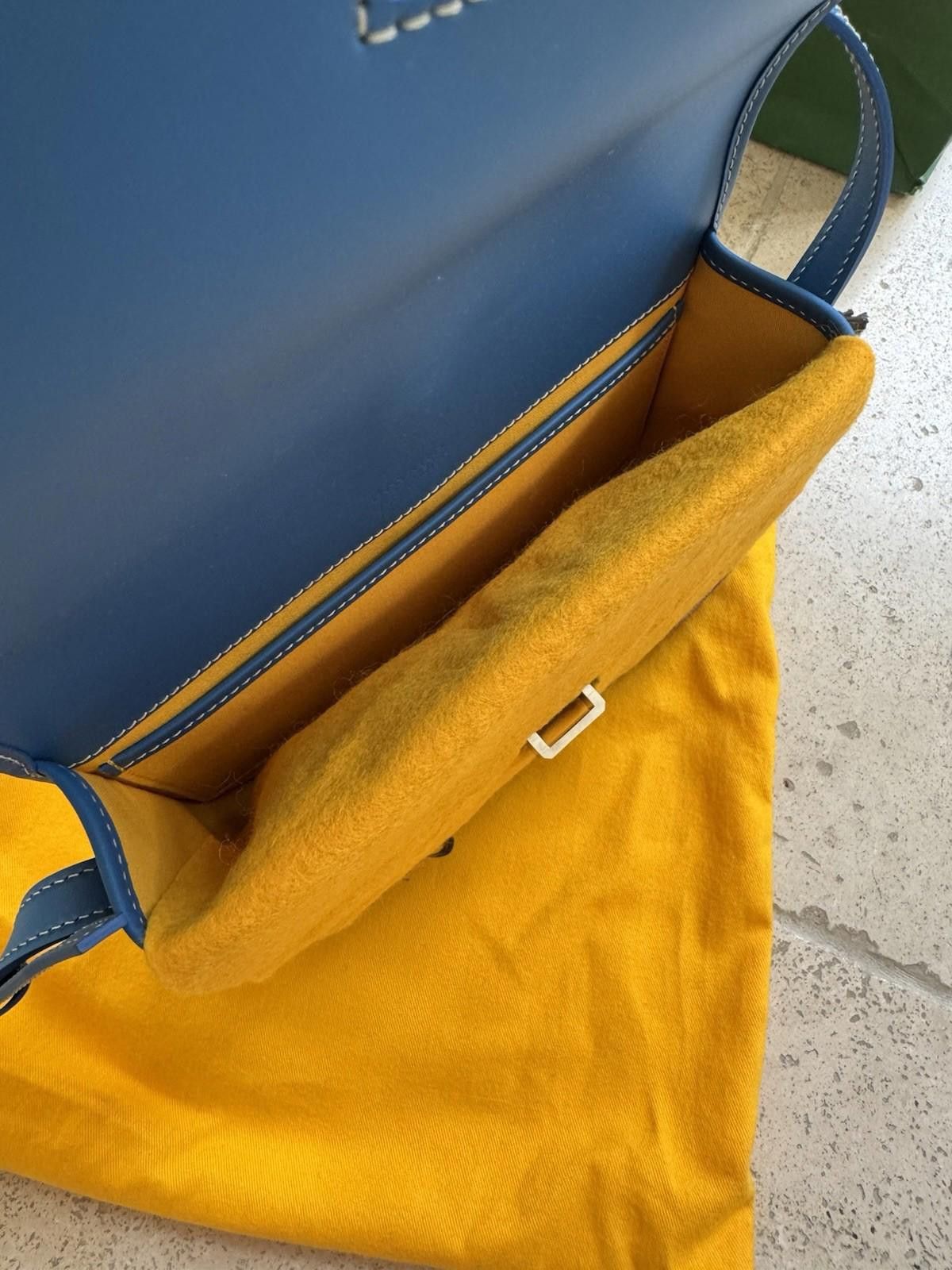 Goyard Authentic - GOYARD BELVEDERE II SKY BLUE PM MESSENGER BAG Size ONE SIZE - 5 Thumbnail
