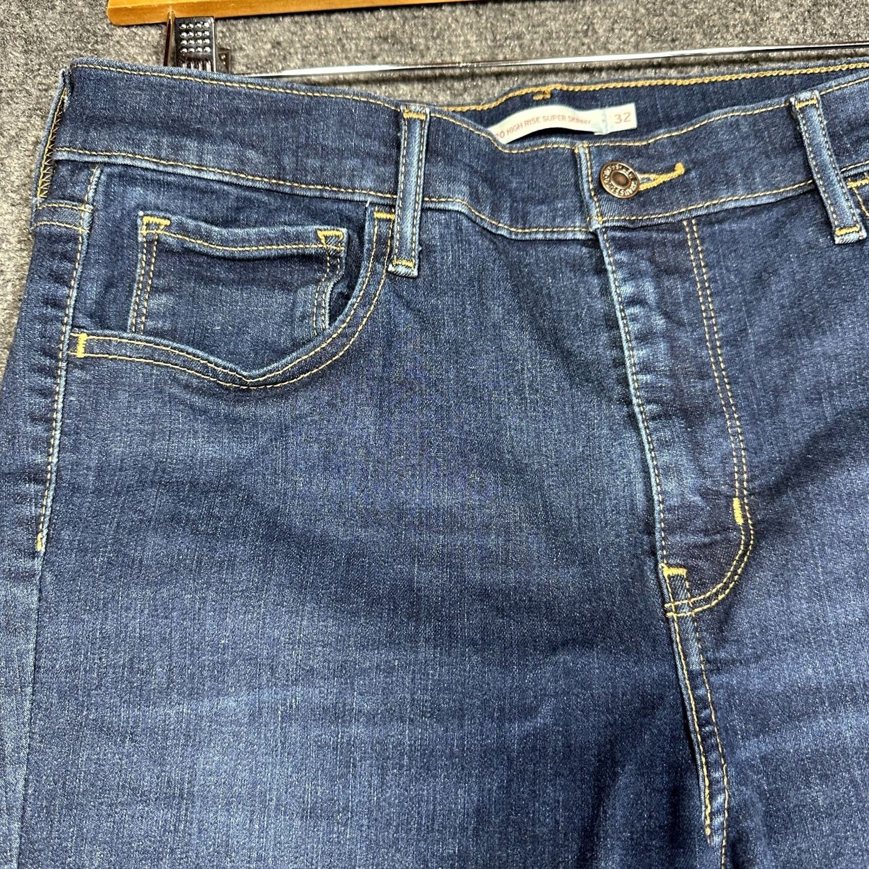 Levi's Levi's 720 Jeans Womens 32 High Rise Super Skinny Cotton Stretch Medium Wash Jeans Size 24" / US 00 / IT 34 - 4 Thumbnail