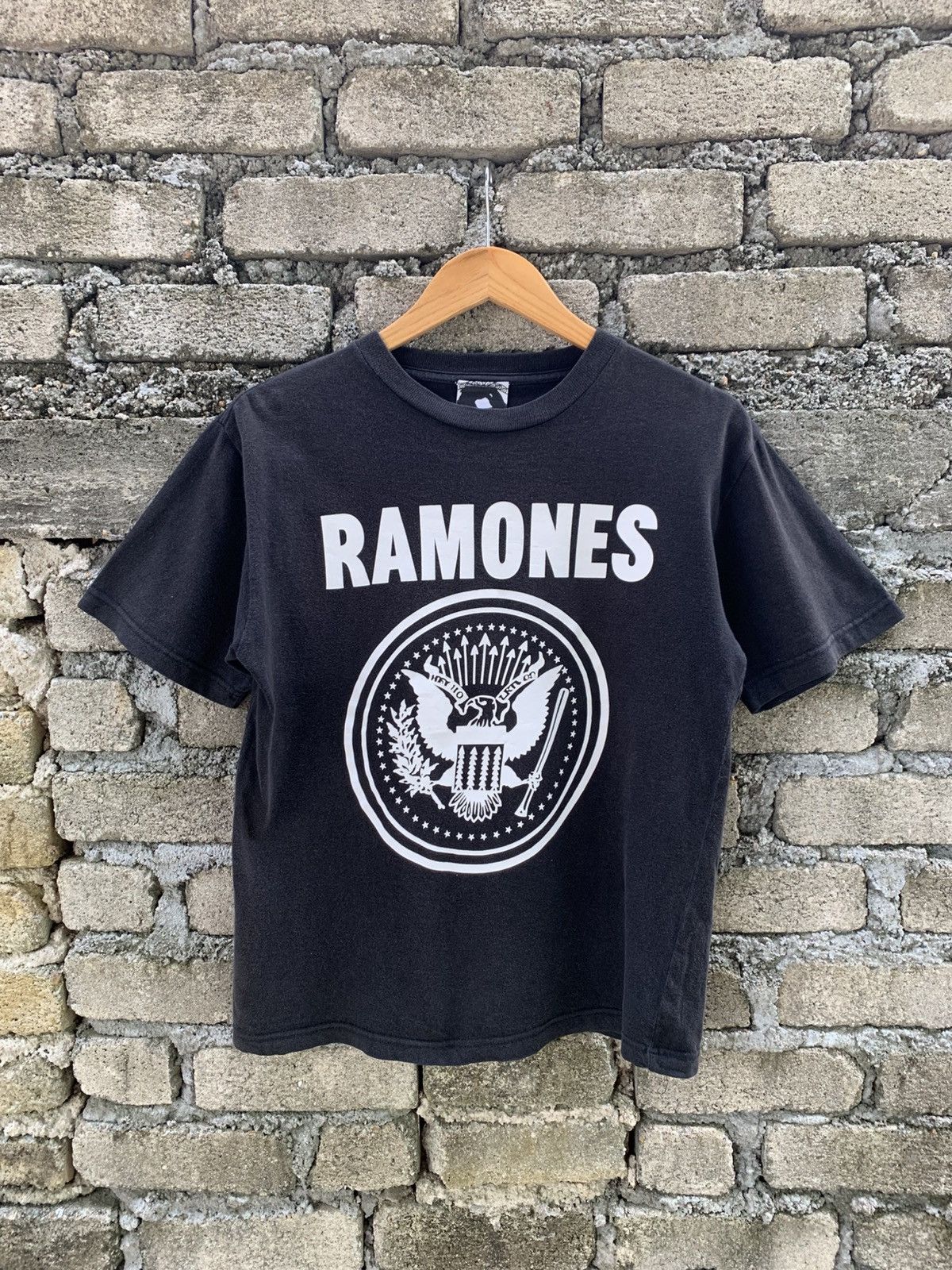 Hysteric Glamour Rare🔥Vintage 90s Hysteric Glamour Ramones Parody Tshirt Size US M / EU 48-50 / 2 - 3 Thumbnail