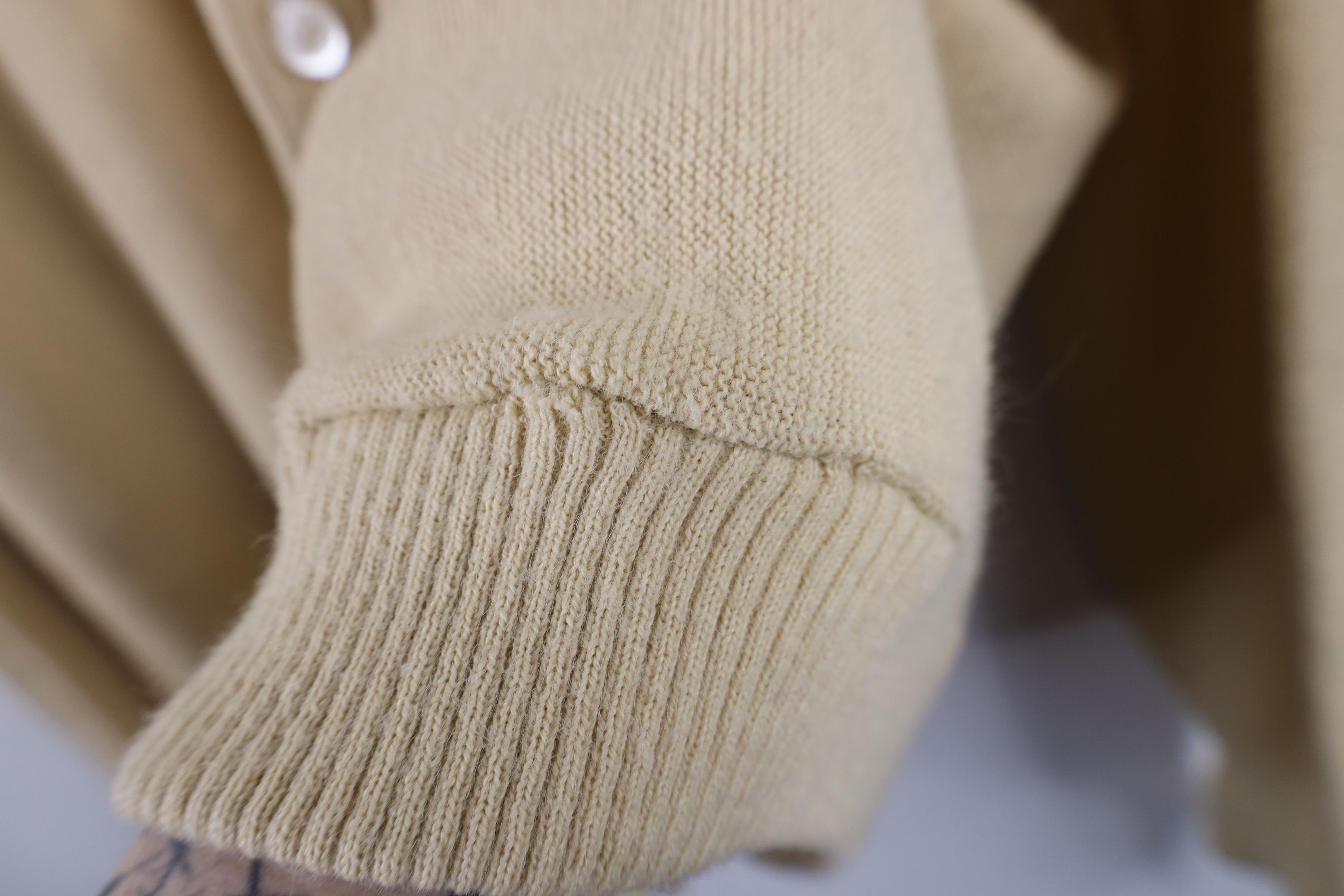 Vintage Vintage 70s Streetwear Knit Cardigan Sweater Beige USA Size US XL / EU 56 / 4 - 8 Thumbnail