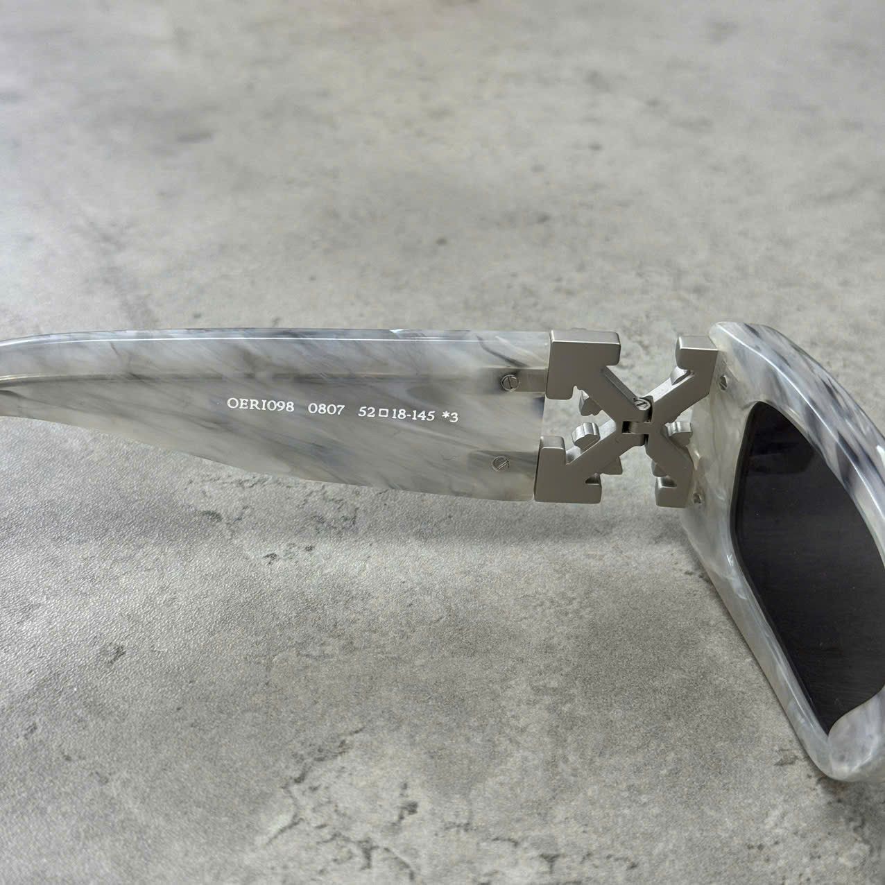 Off-White OFF WHITE Roma Sunglasses MARBLE Size ONE SIZE - 4 Thumbnail