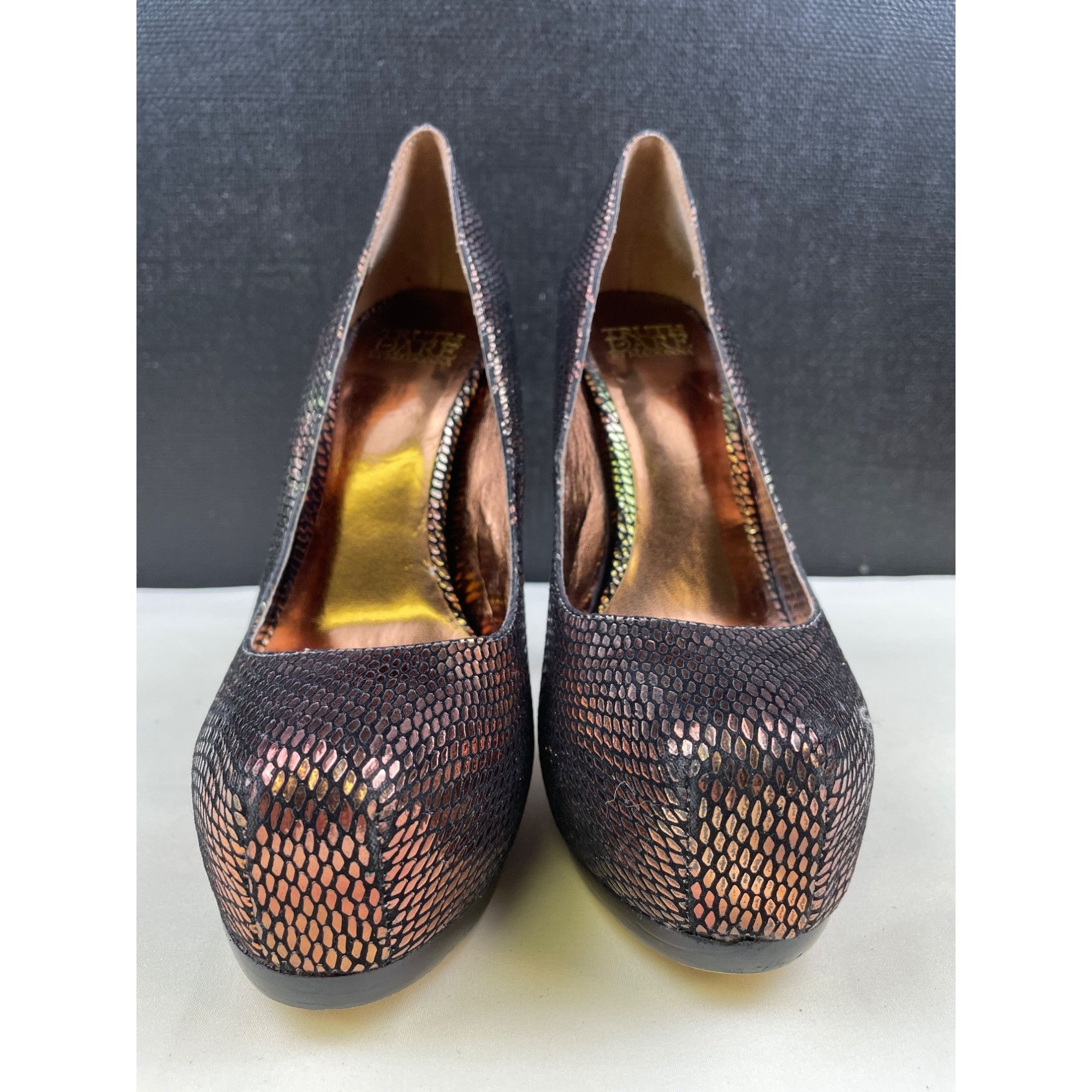 Other Truth or Dare By Madonna Women's Metallic Shoes/Heels 5.75" Size US 7 / IT 37 - 3 Thumbnail