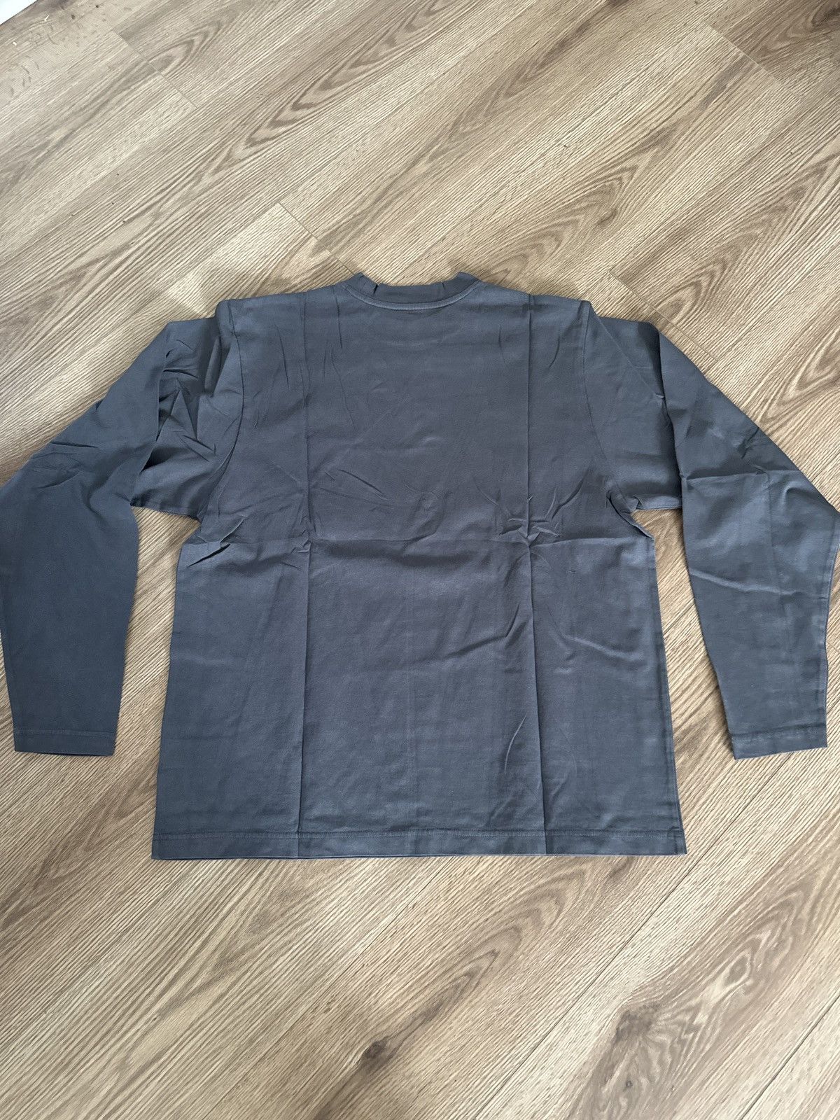 Balenciaga × Gap × Kanye West Yeezy Gap Long Sleeve T-Shirt Dark Grey (SIZE MEDIUM) Size US M / EU 48-50 / 2 - 3 Thumbnail