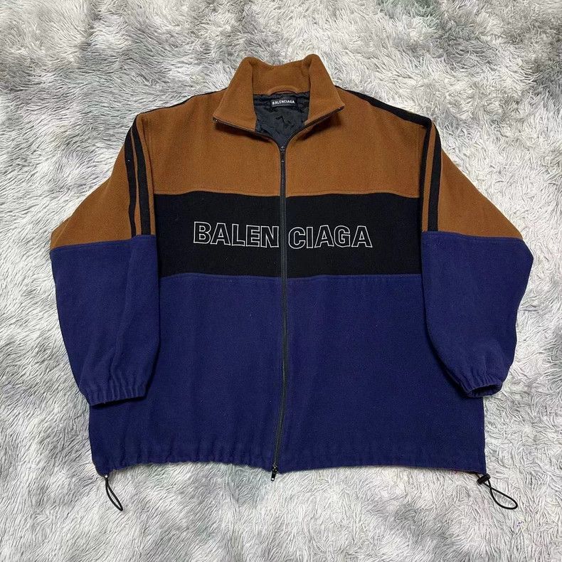 Balenciaga Balenciaga Letter logo polar fleece zip jacket 2502-Nextarr Size US S / EU 44-46 / 1 - 1 Thumbnail