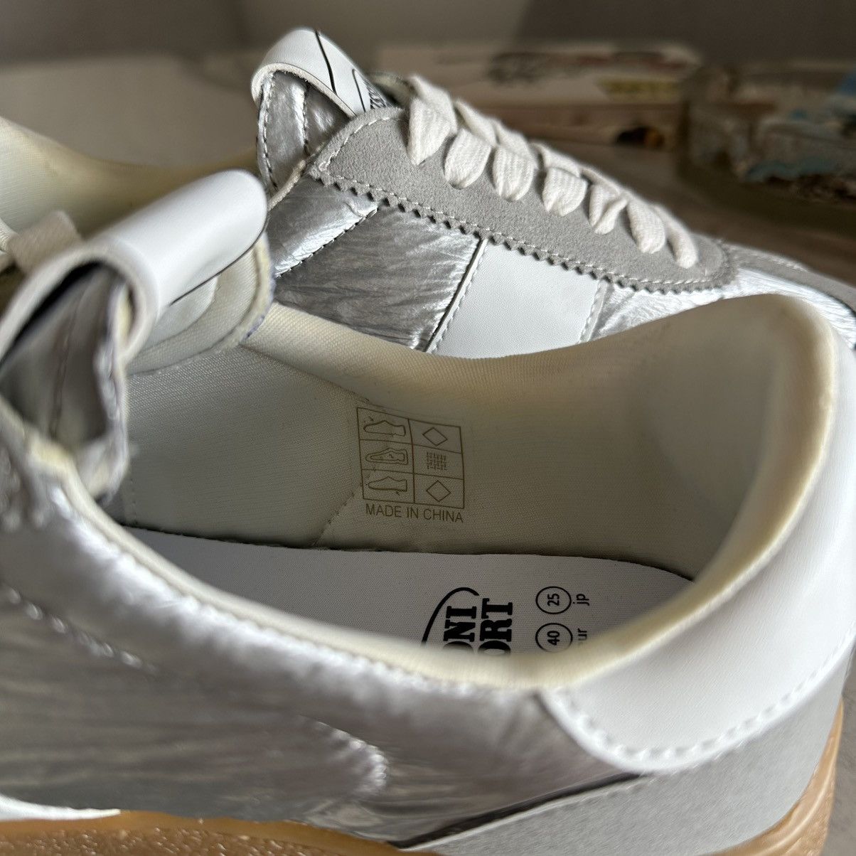 Missoni MISSONI SPORT 25MM Retro Low Top Platform Silver Sneakers Size US 8.5 / IT 38.5 - 7 Thumbnail