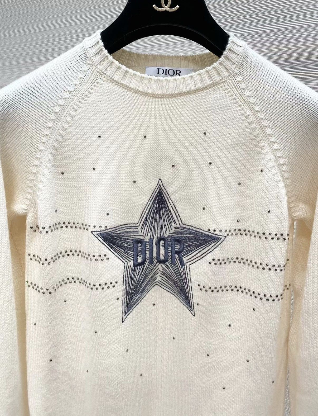 Dior Dior Classic Beige Mid-Length Wool Sweater (Kids' Size) J33 Size XL / US 12-14 / IT 48-50 - 2 Thumbnail