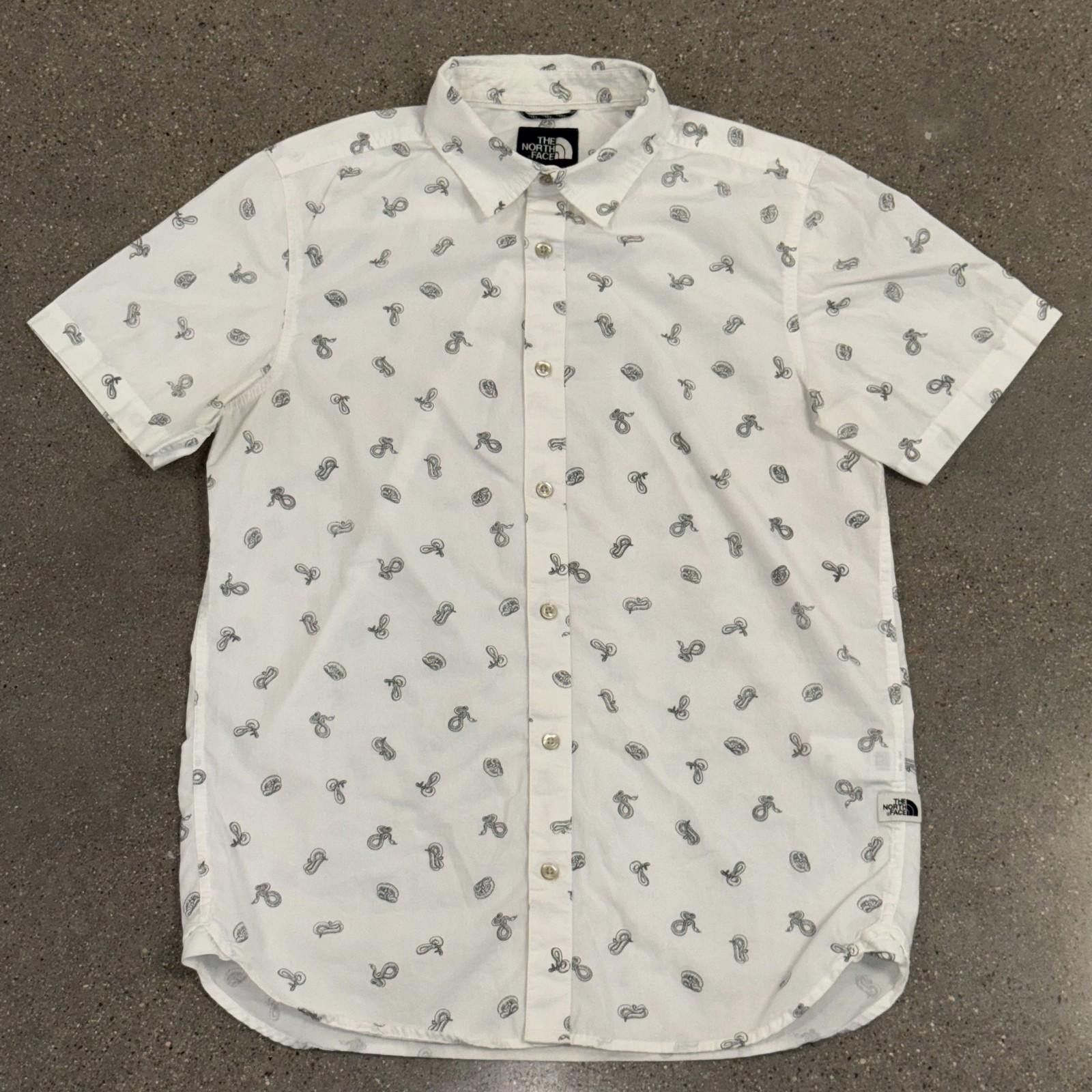 The North Face North Face Shirt Mens M White Snake Print Short Sleeve Size US M / EU 48-50 / 2 - 1 Thumbnail