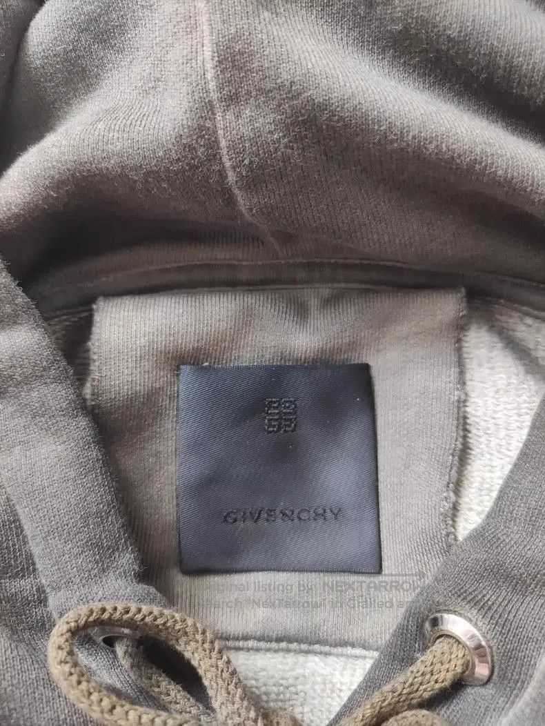 Givenchy Givenchy Chito x Givenchy Show Model Dog Head Hoodie. Size US S / EU 44-46 / 1 - 3 Thumbnail