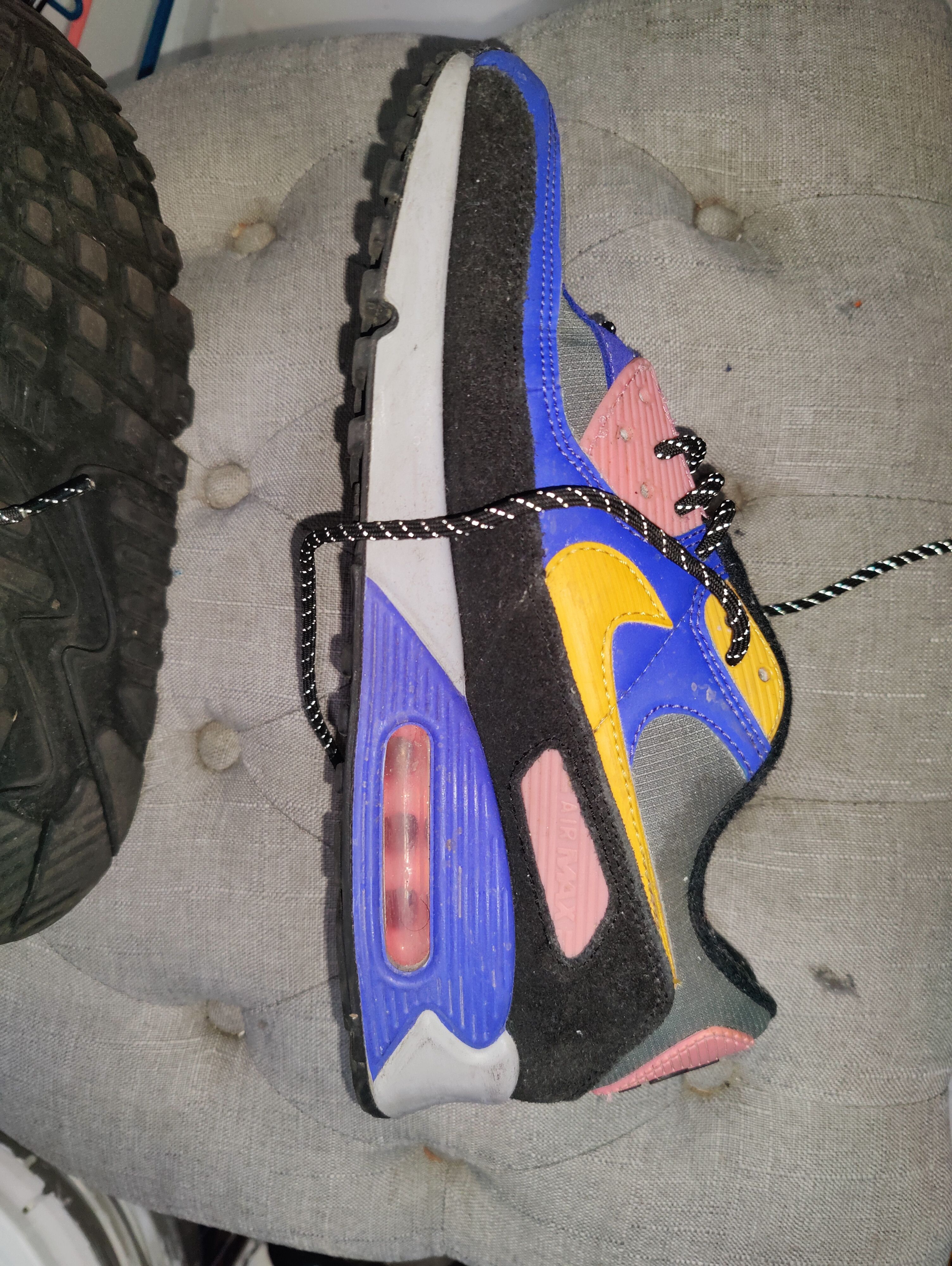 Nike Nike Air Max 90 Hike Mens Size US 9.5 / EU 42-43 - 4 Thumbnail