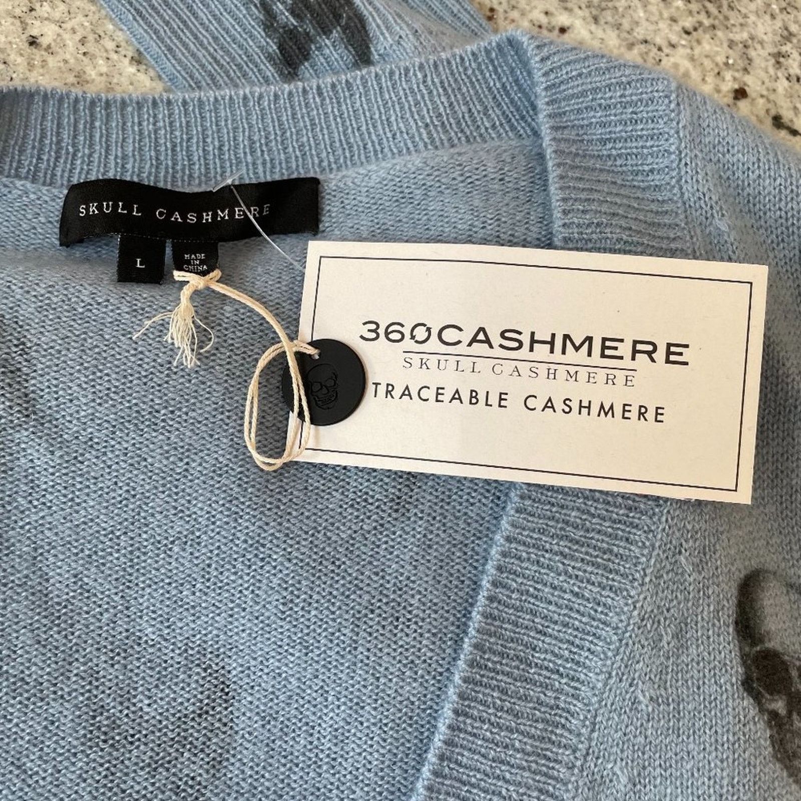 360Cashmere V-Neck Skull Print Cashmere Sweater 360 Cashmere Size M / US 6-8 / IT 42-44 - 5 Thumbnail