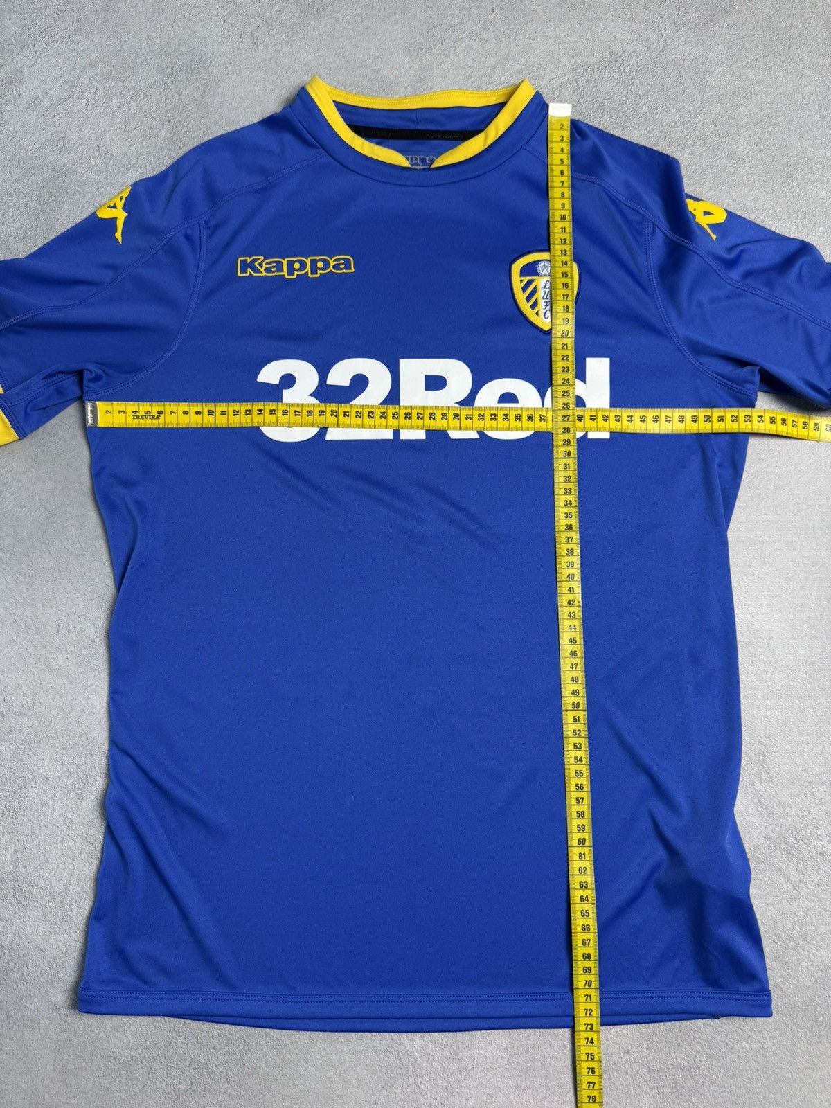 Kappa Leeds United 2016 2017 Away Shirt Soccer Jersey Kappa Size US L / EU 52-54 / 3 - 13 Thumbnail