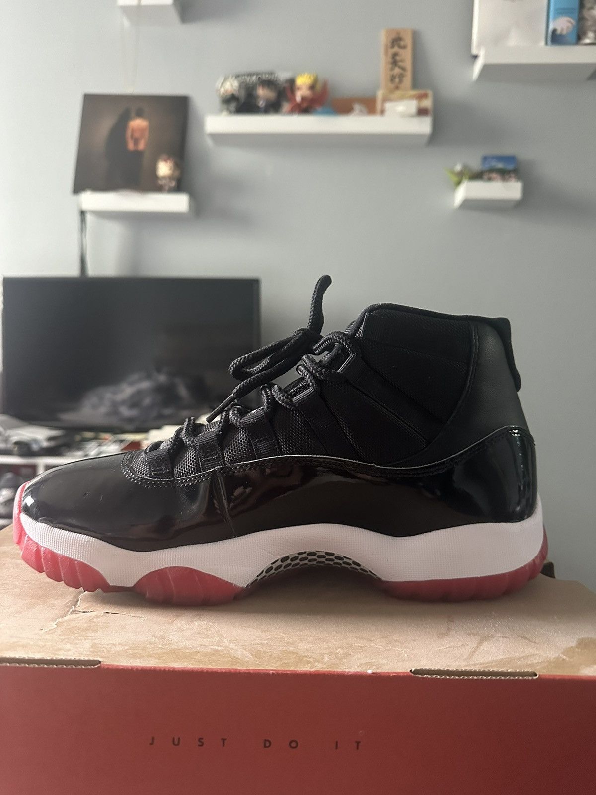 Jordan Brand Jordan 11 Retro Bred 2019 Size US 10 / EU 43 - 5 Thumbnail