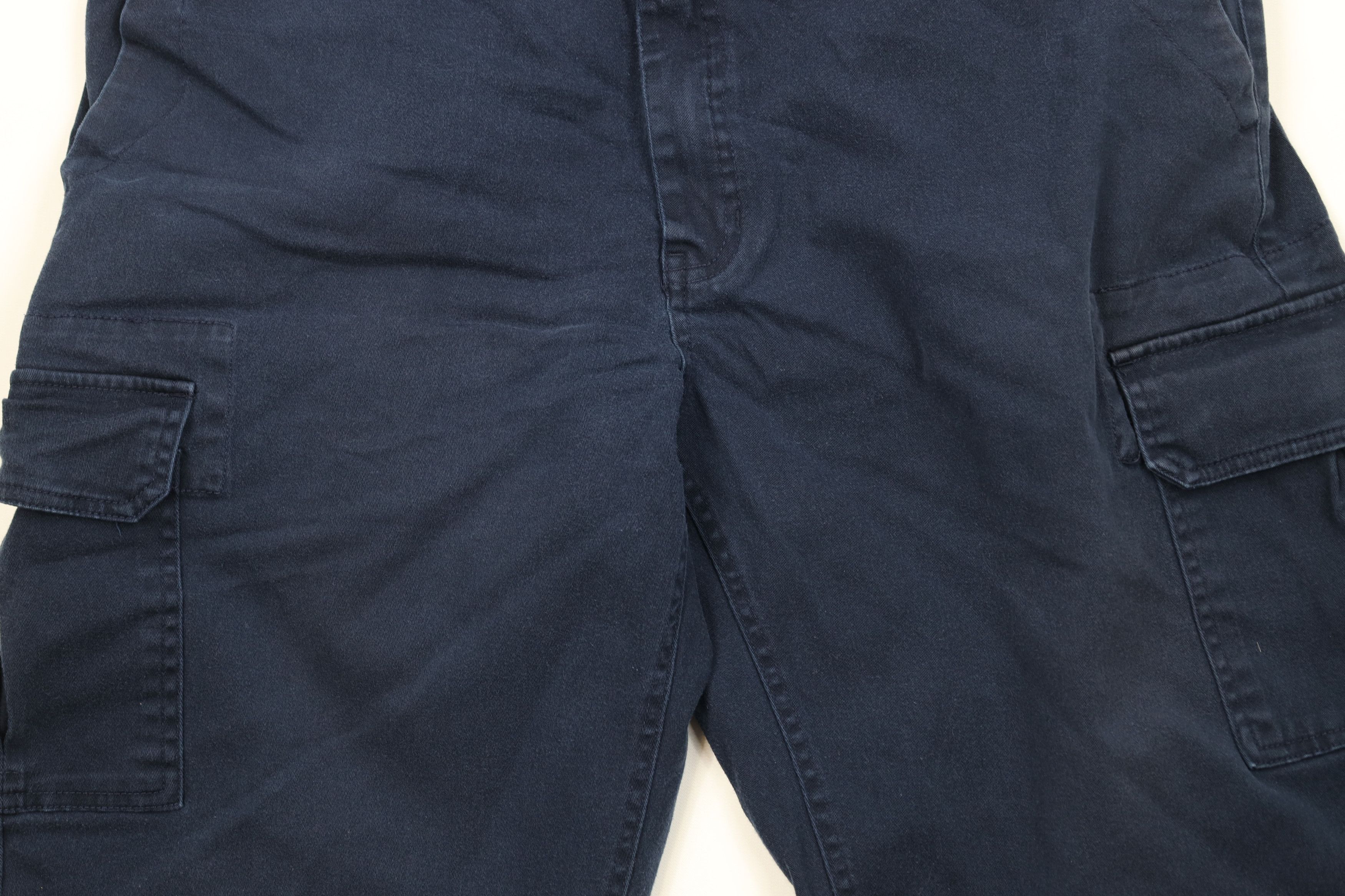 Vintage Vintage Red Bull Racing Spell Out Cargo Shorts Blue Cotton Size US 38 / EU 54 - 3 Thumbnail