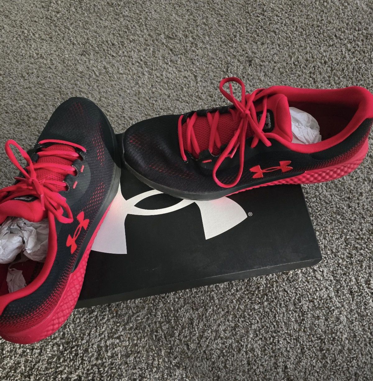 Under Armour Under Armour Charged Rouge 4 Athlete Shoes Black/Red Size 13 Size US 13 / EU 46 - 2 Thumbnail
