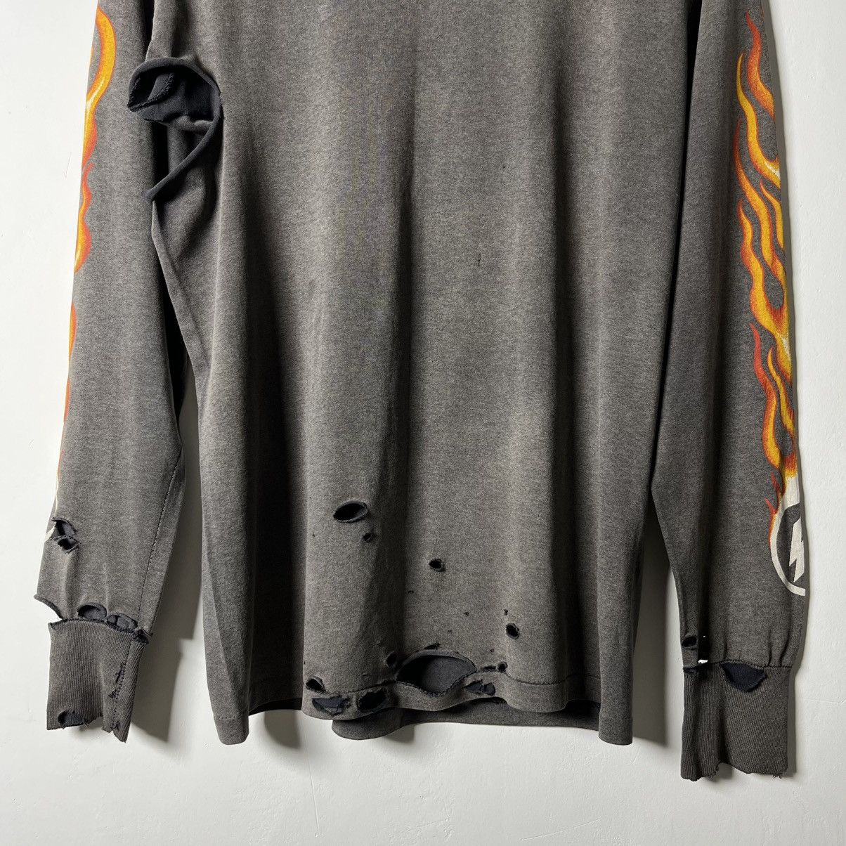 Vintage Vintage Thrashed Sun Faded Flames Longsleeve Size US M / EU 48-50 / 2 - 4 Thumbnail